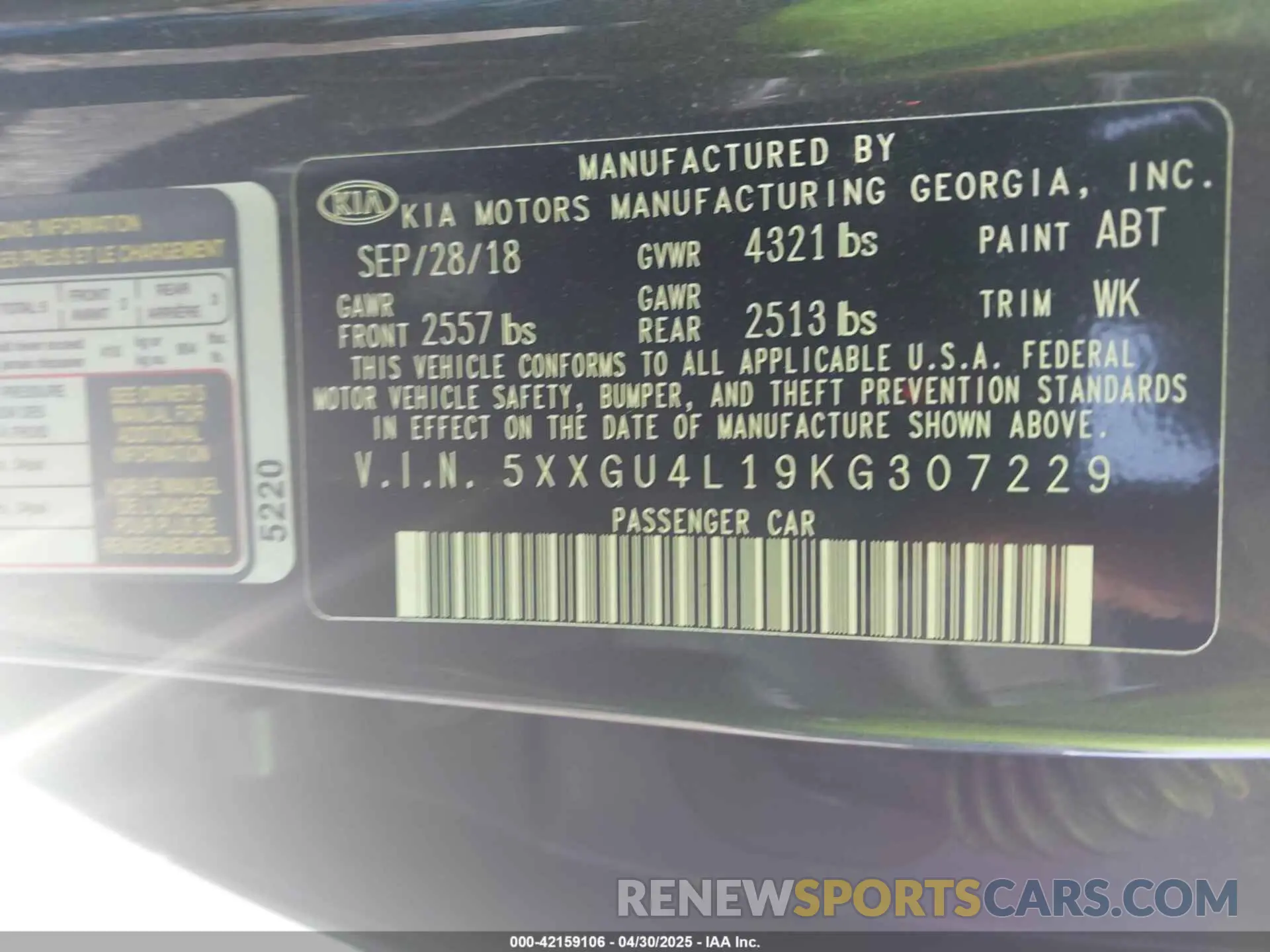 9 fotografías del automóvil dañado 5XXGU4L19KG307229 KIA OPTIMA 2019