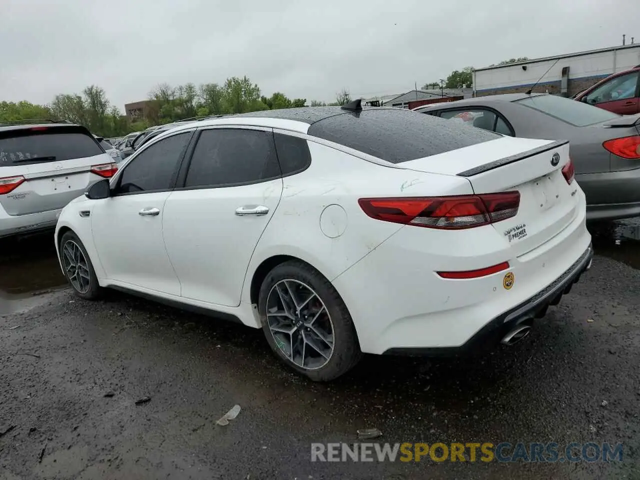 2 fotografías del automóvil dañado 5XXGW4L24KG378731 KIA OPTIMA 2019
