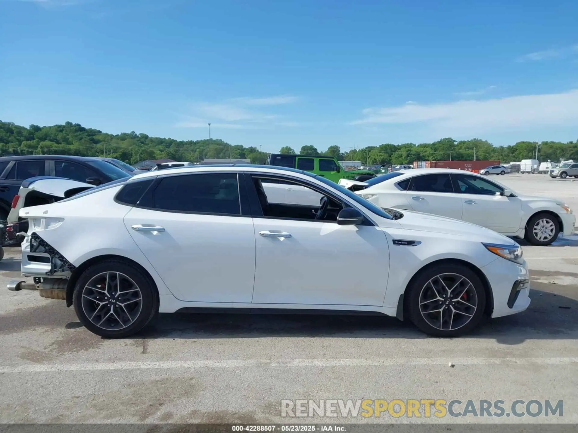 14 fotografías del automóvil dañado 5XXGW4L2XKG361934 KIA OPTIMA 2019
