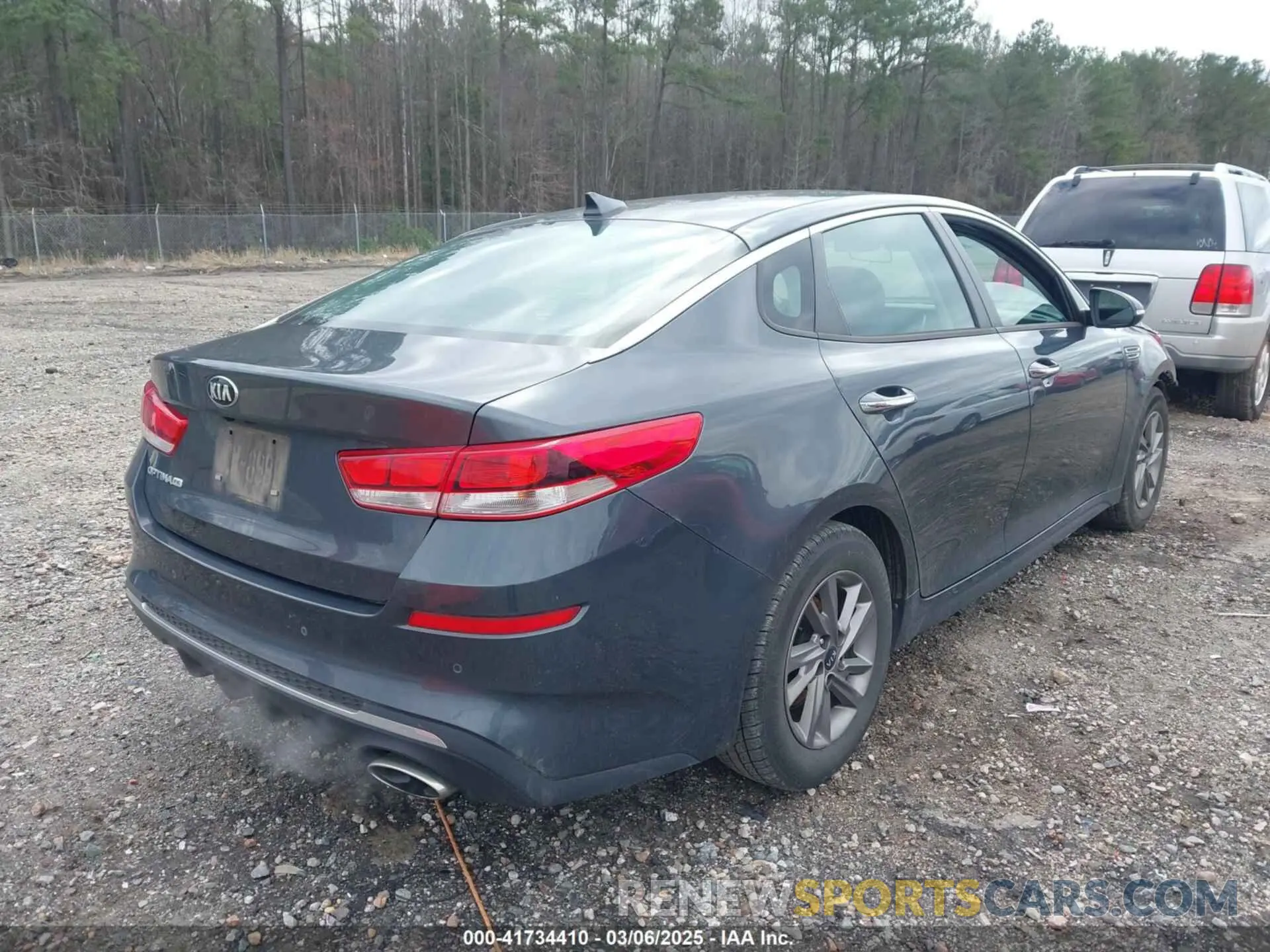 4 fotografías del automóvil dañado 5XXGT4L30LG393598 KIA OPTIMA 2020