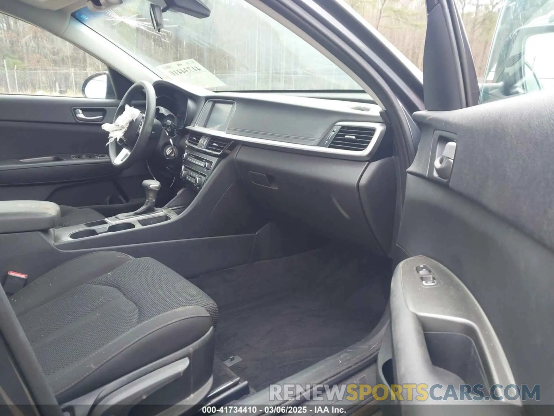 5 fotografías del automóvil dañado 5XXGT4L30LG393598 KIA OPTIMA 2020