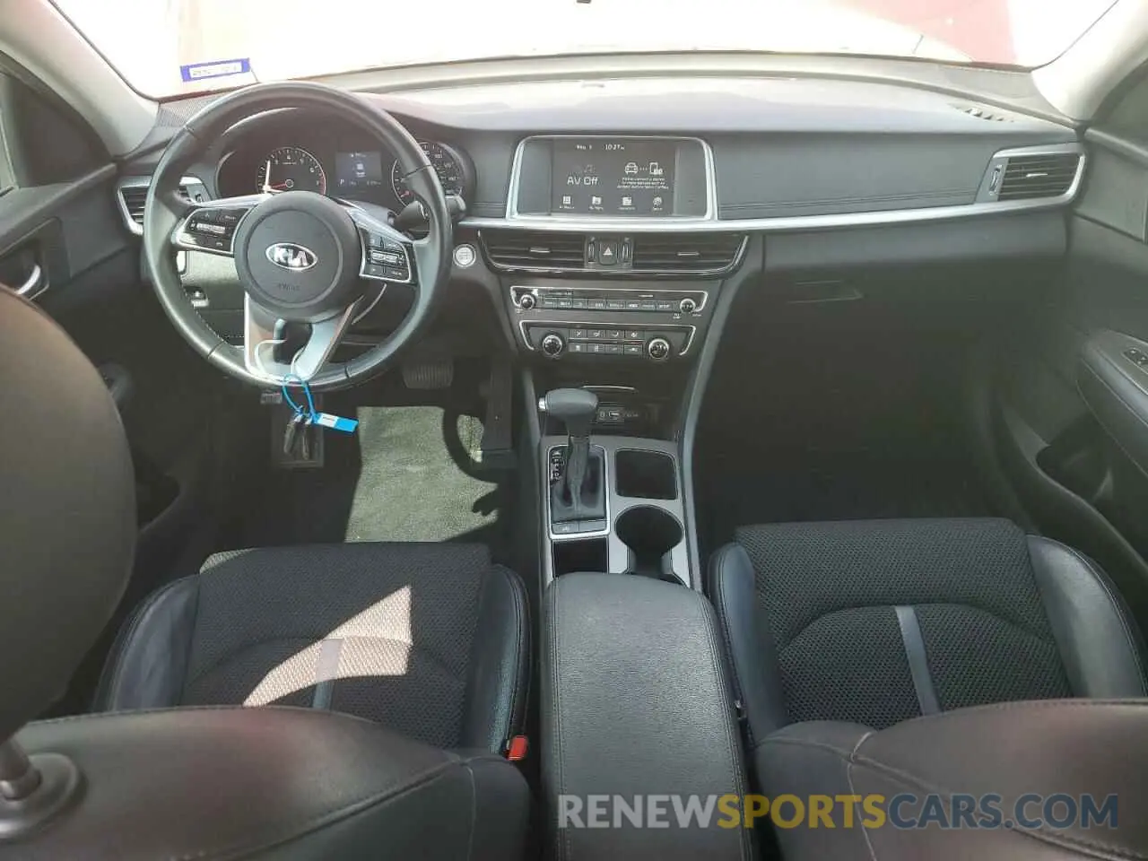 8 fotografías del automóvil dañado 5XXGT4L30LG405815 KIA OPTIMA 2020