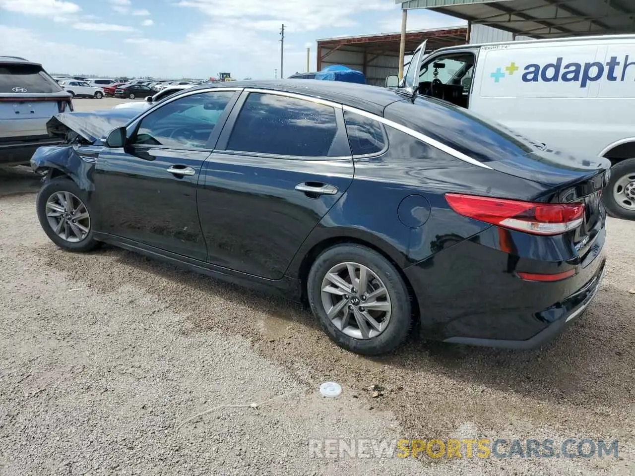 2 fotografías del automóvil dañado 5XXGT4L30LG438555 KIA OPTIMA 2020