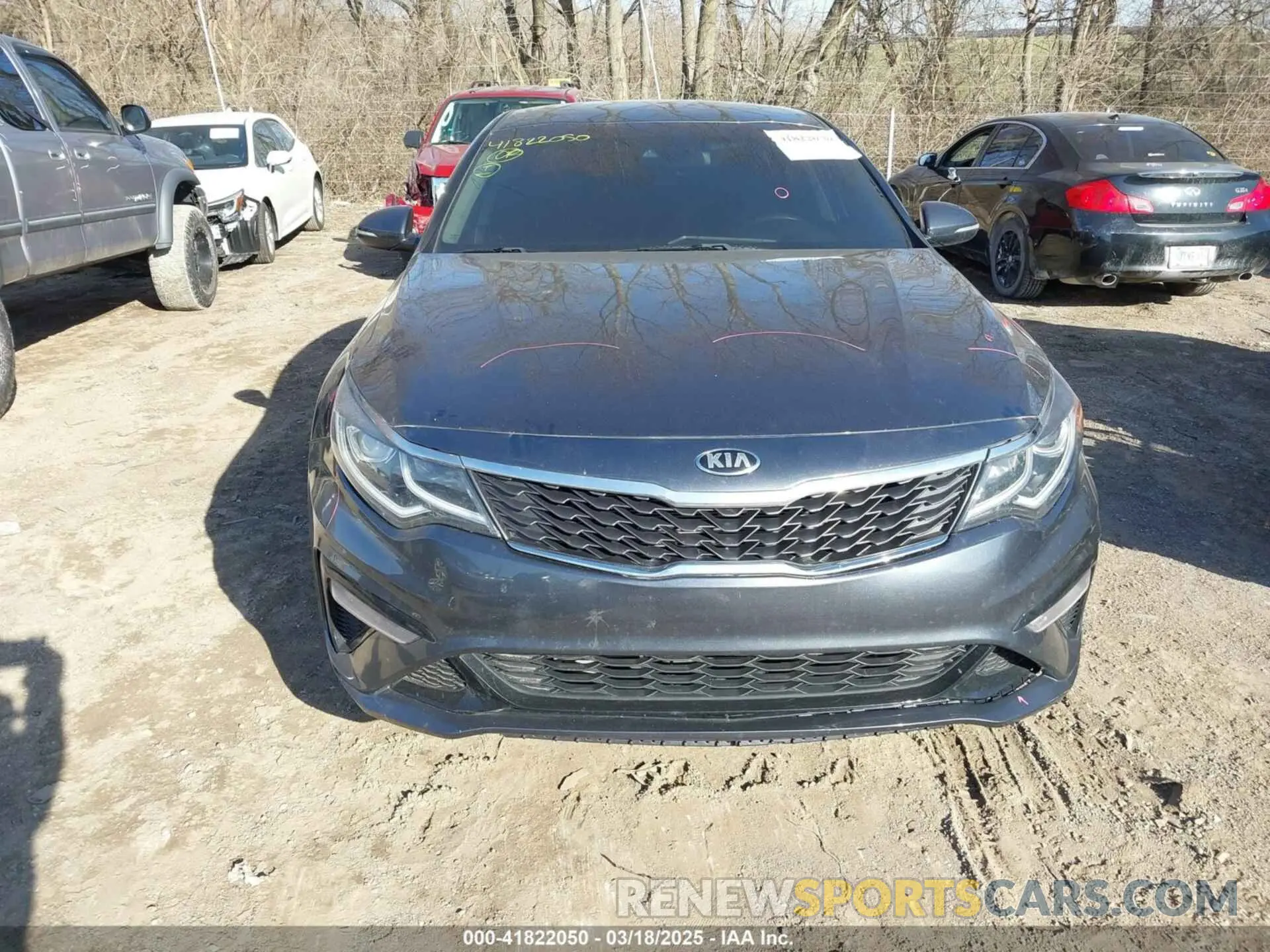 12 fotografías del automóvil dañado 5XXGT4L31LG384991 KIA OPTIMA 2020