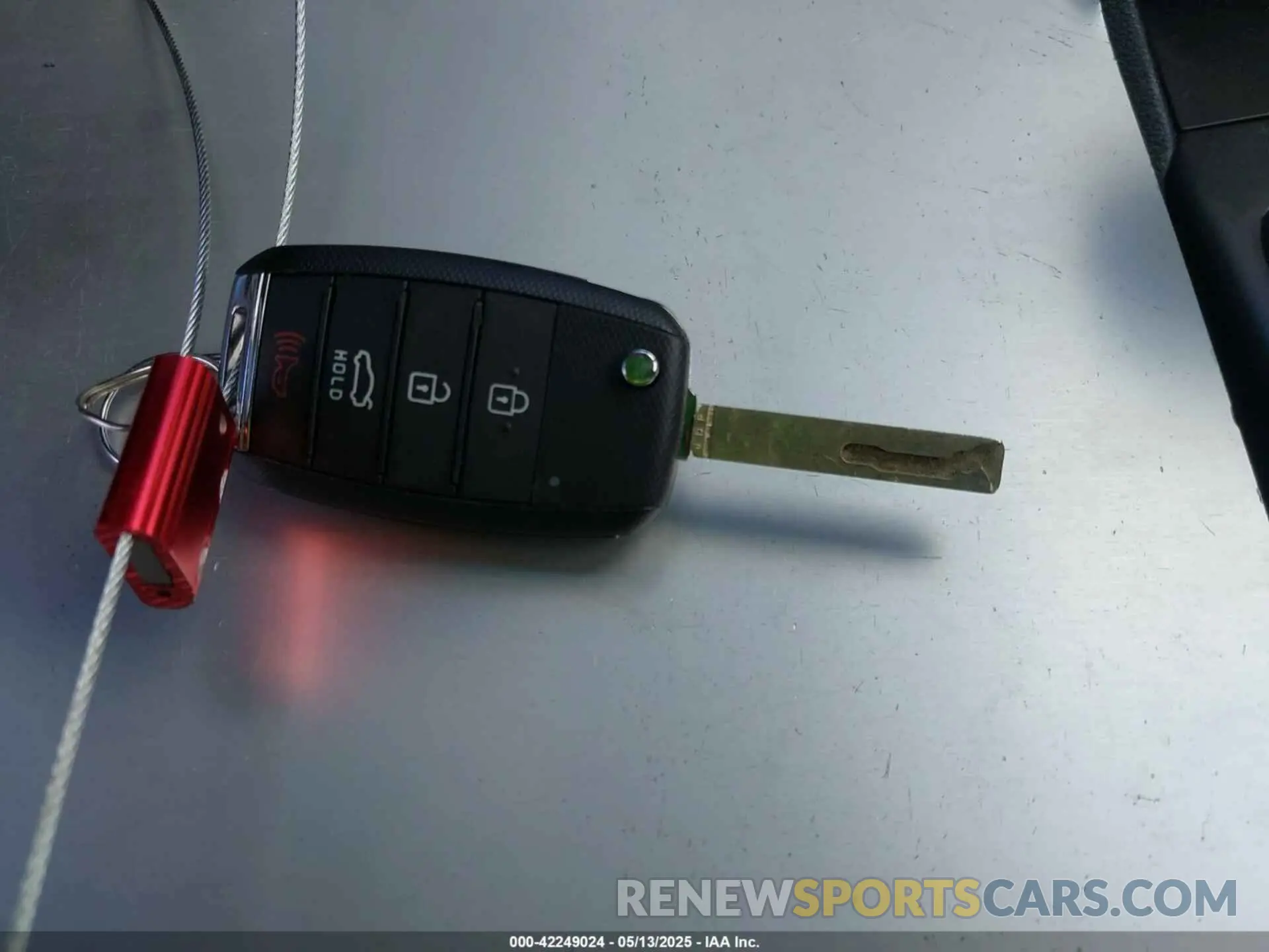 11 fotografías del automóvil dañado 5XXGT4L31LG391343 KIA OPTIMA 2020