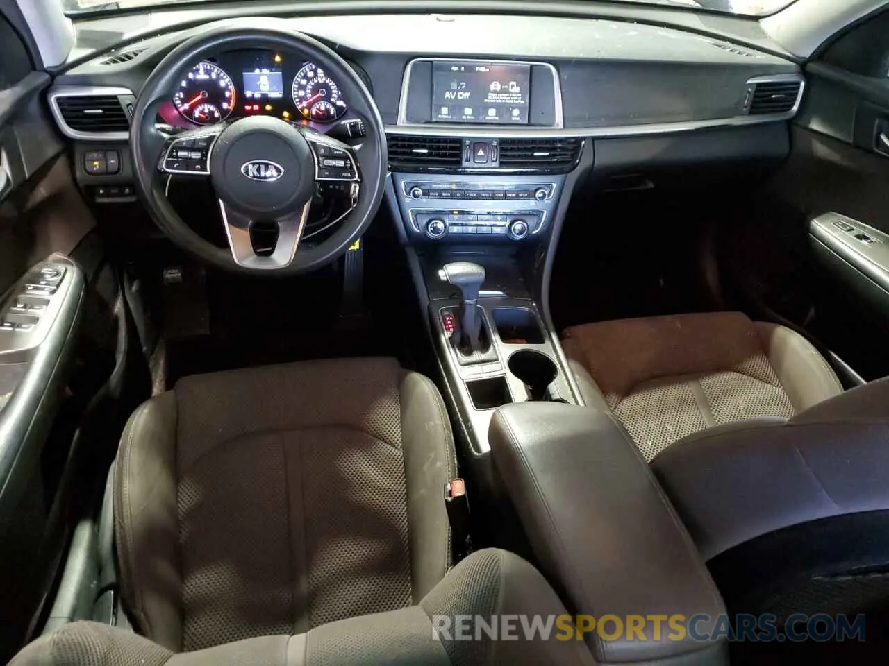8 fotografías del automóvil dañado 5XXGT4L31LG398745 KIA OPTIMA 2020