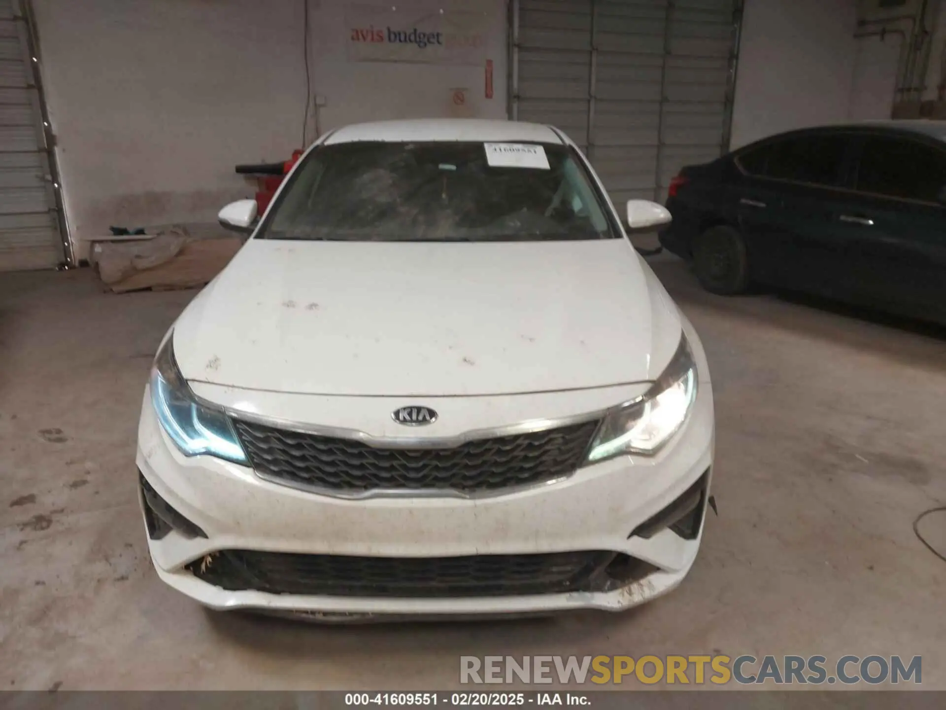 12 fotografías del automóvil dañado 5XXGT4L31LG399796 KIA OPTIMA 2020