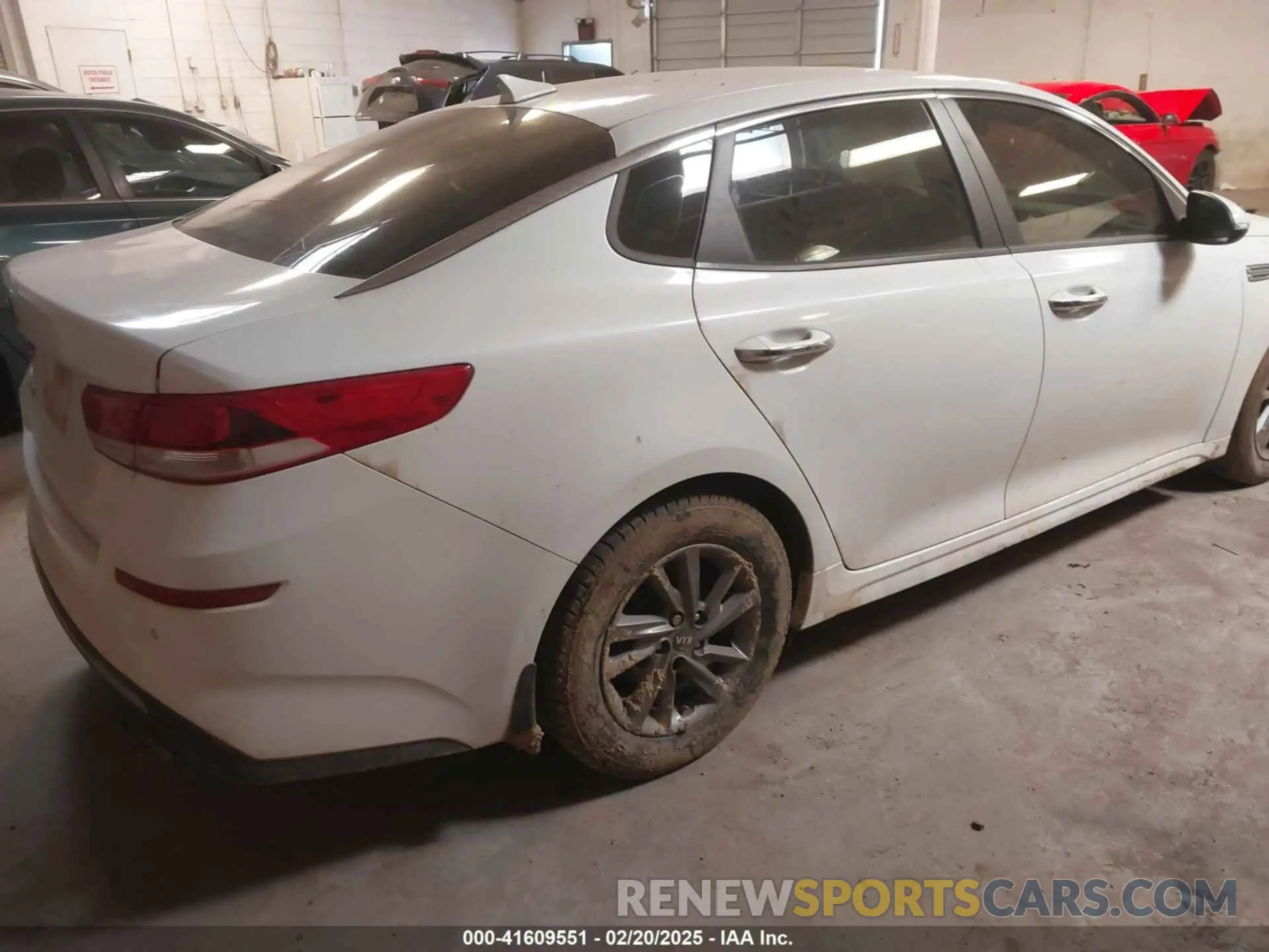 4 fotografías del automóvil dañado 5XXGT4L31LG399796 KIA OPTIMA 2020