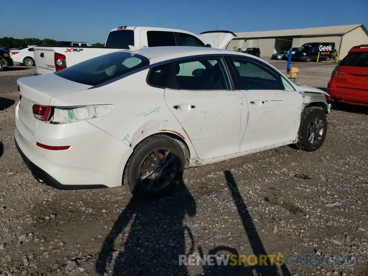 3 fotografías del automóvil dañado 5XXGT4L31LG427953 KIA OPTIMA 2020