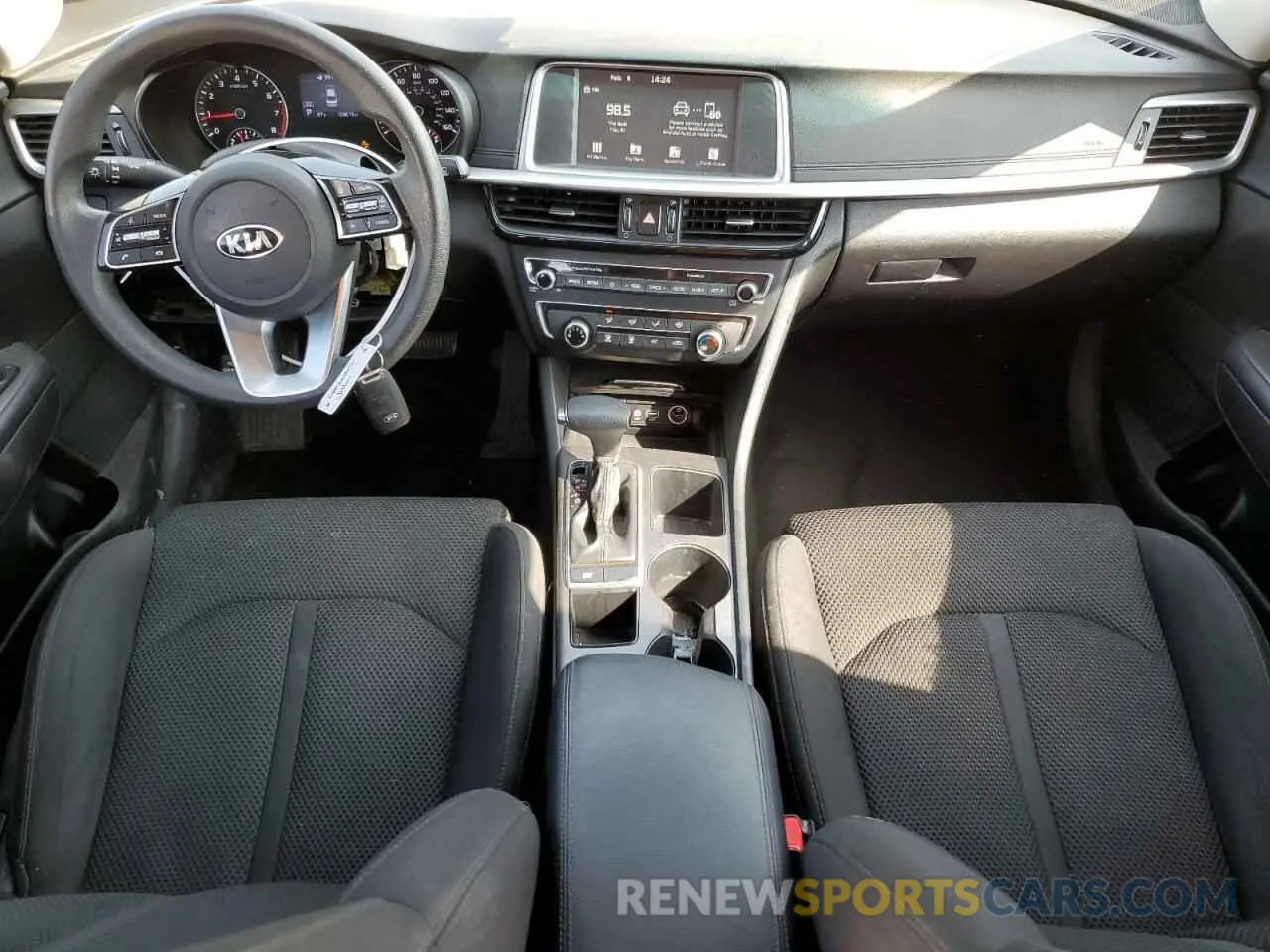 8 fotografías del automóvil dañado 5XXGT4L32LG383106 KIA OPTIMA 2020
