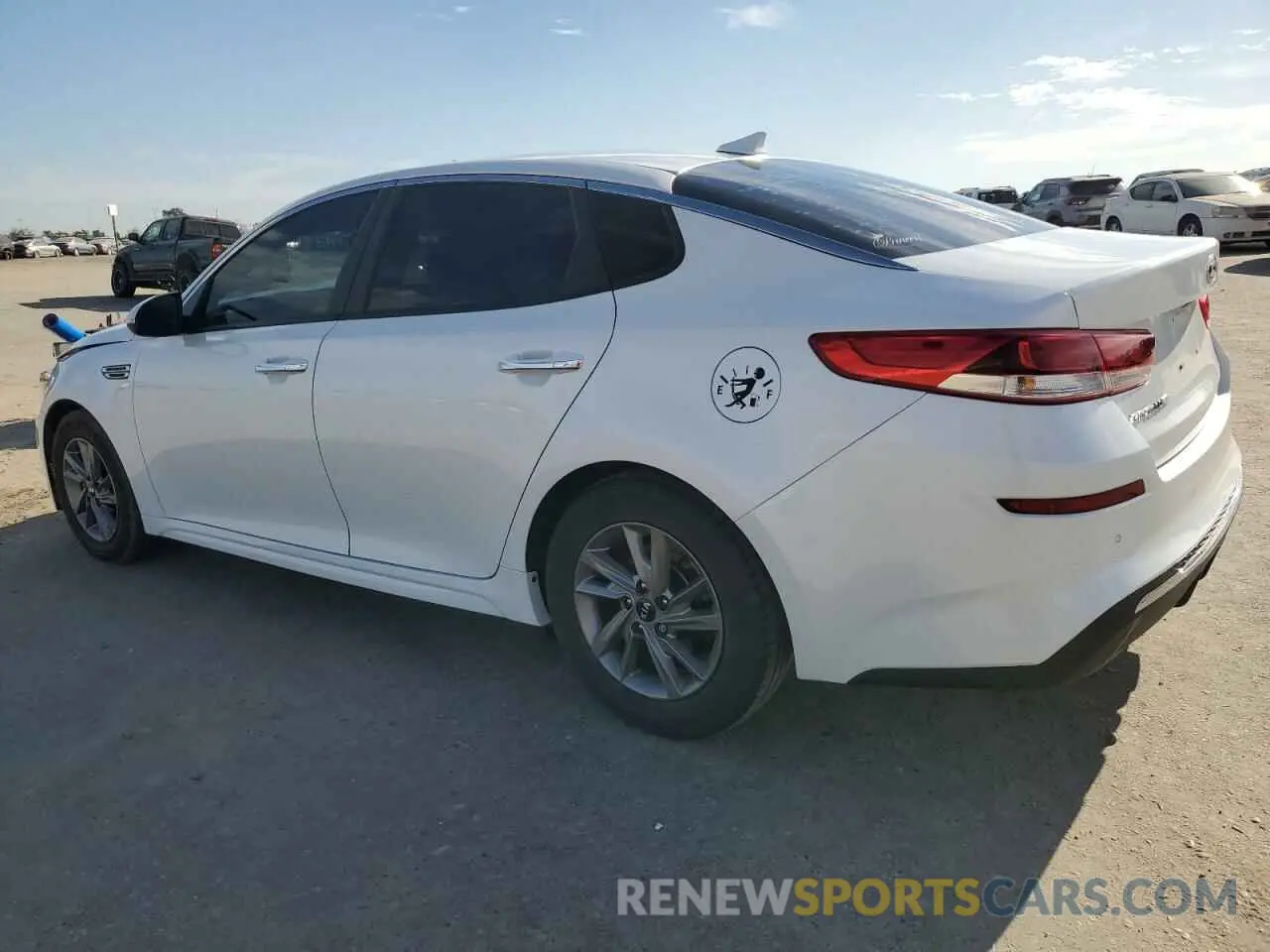 2 fotografías del automóvil dañado 5XXGT4L32LG398222 KIA OPTIMA 2020