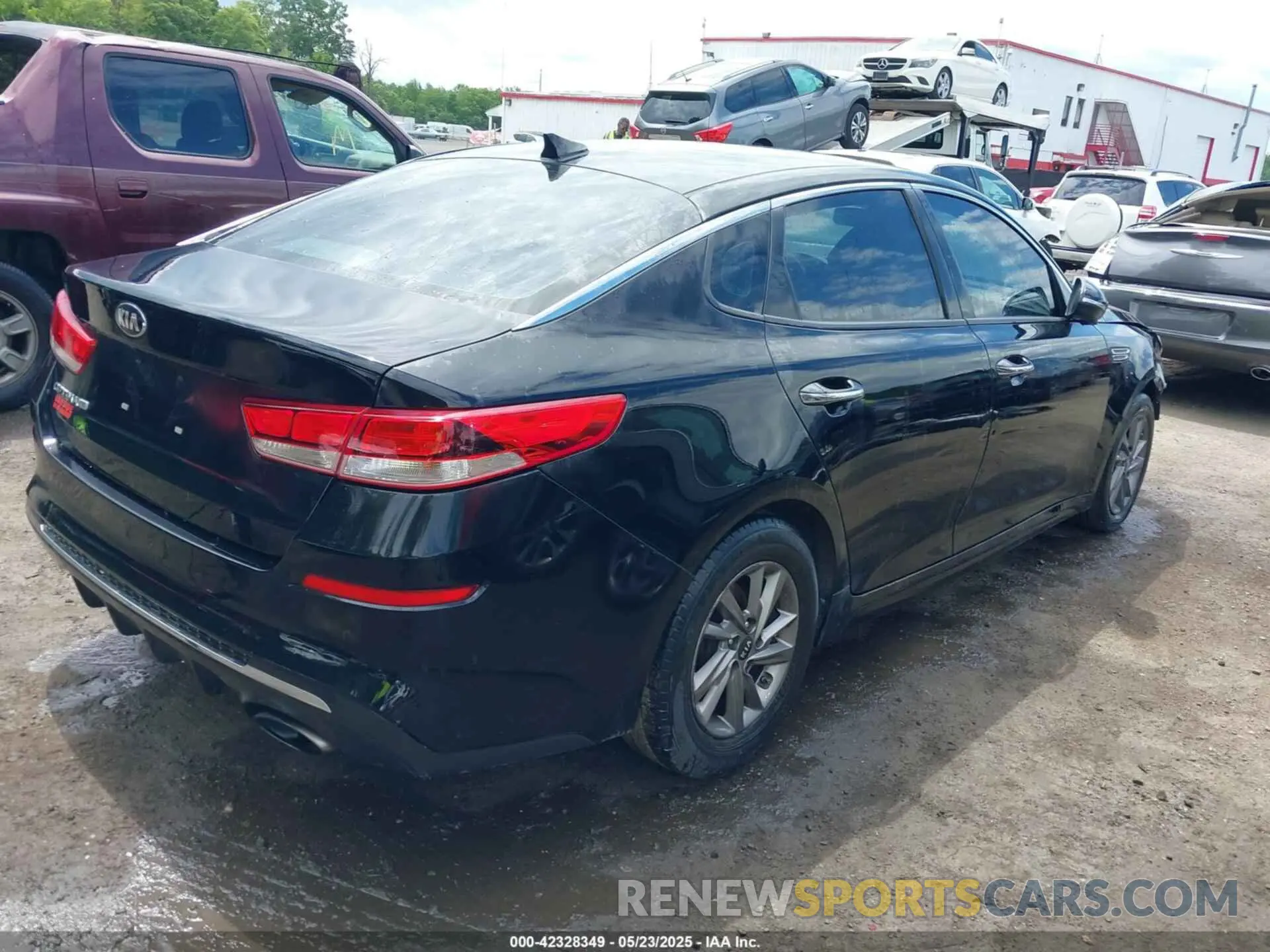 4 fotografías del automóvil dañado 5XXGT4L32LG398947 KIA OPTIMA 2020