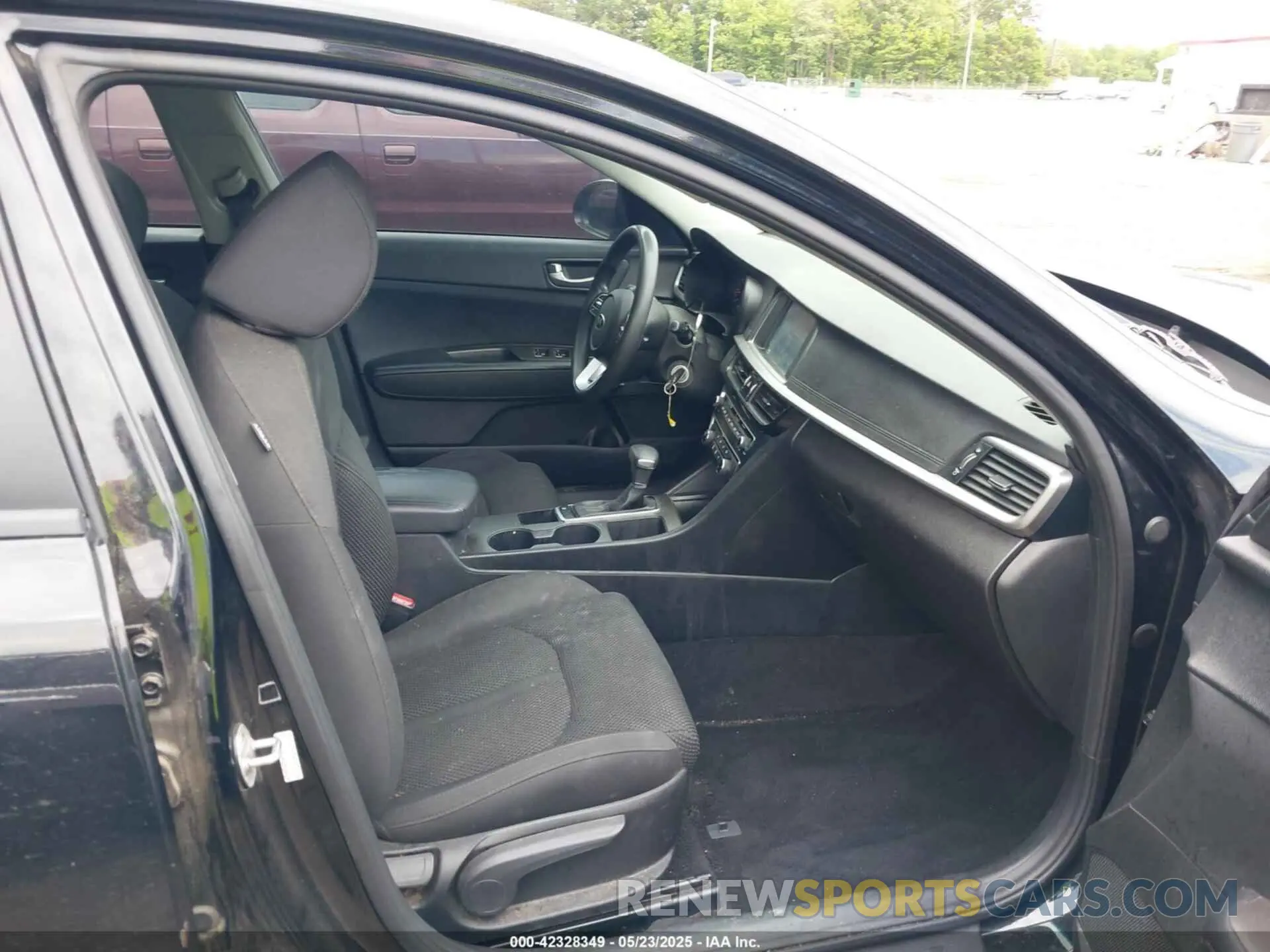 5 fotografías del automóvil dañado 5XXGT4L32LG398947 KIA OPTIMA 2020