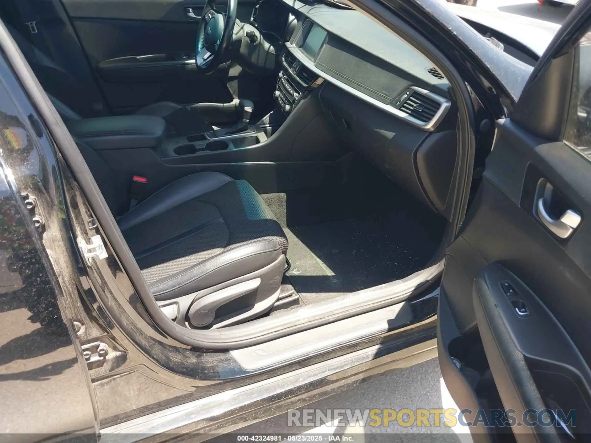 5 fotografías del automóvil dañado 5XXGT4L32LG417934 KIA OPTIMA 2020