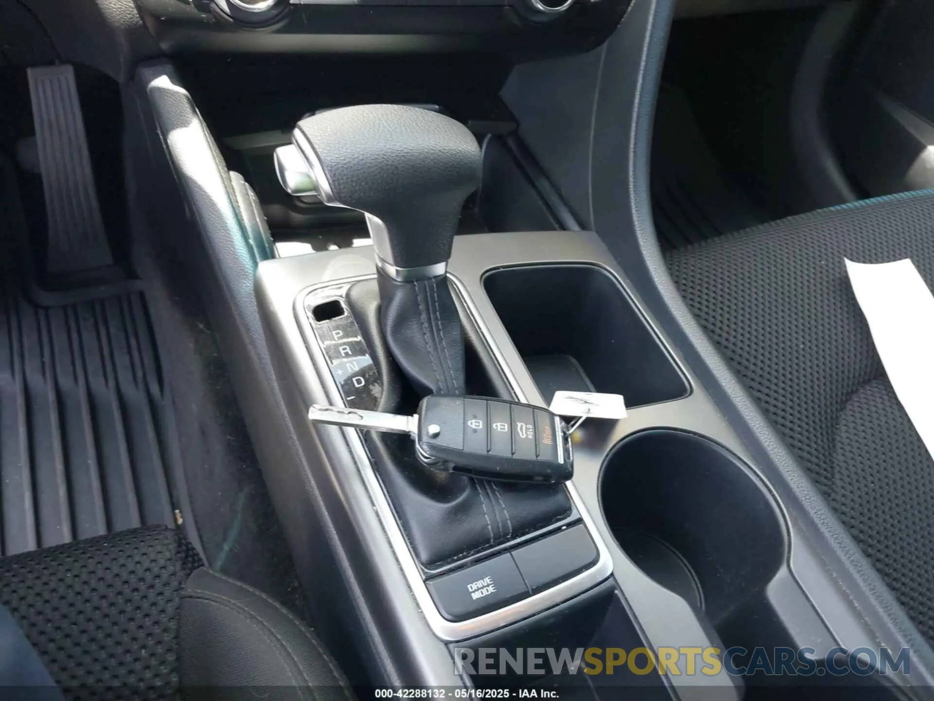 11 fotografías del automóvil dañado 5XXGT4L32LG420025 KIA OPTIMA 2020