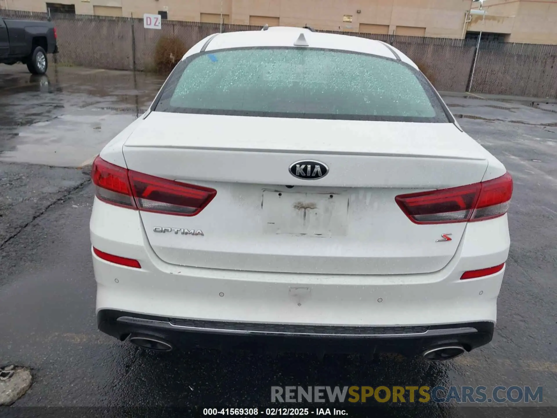 16 fotografías del automóvil dañado 5XXGT4L32LG426259 KIA OPTIMA 2020