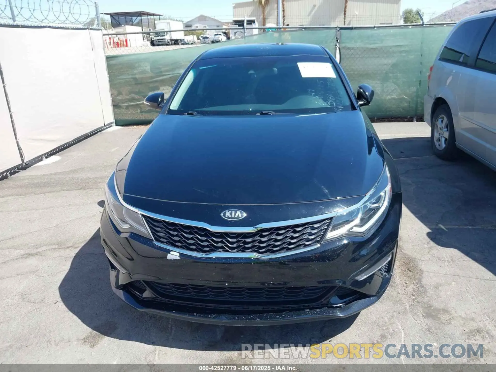 11 fotografías del automóvil dañado 5XXGT4L32LG432529 KIA OPTIMA 2020