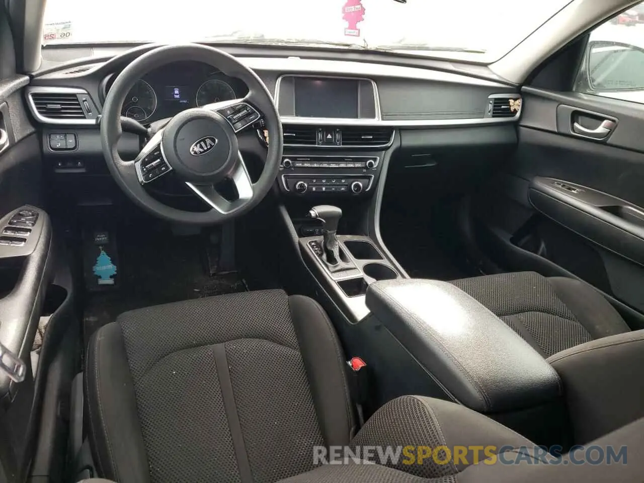 8 fotografías del automóvil dañado 5XXGT4L33LG385334 KIA OPTIMA 2020