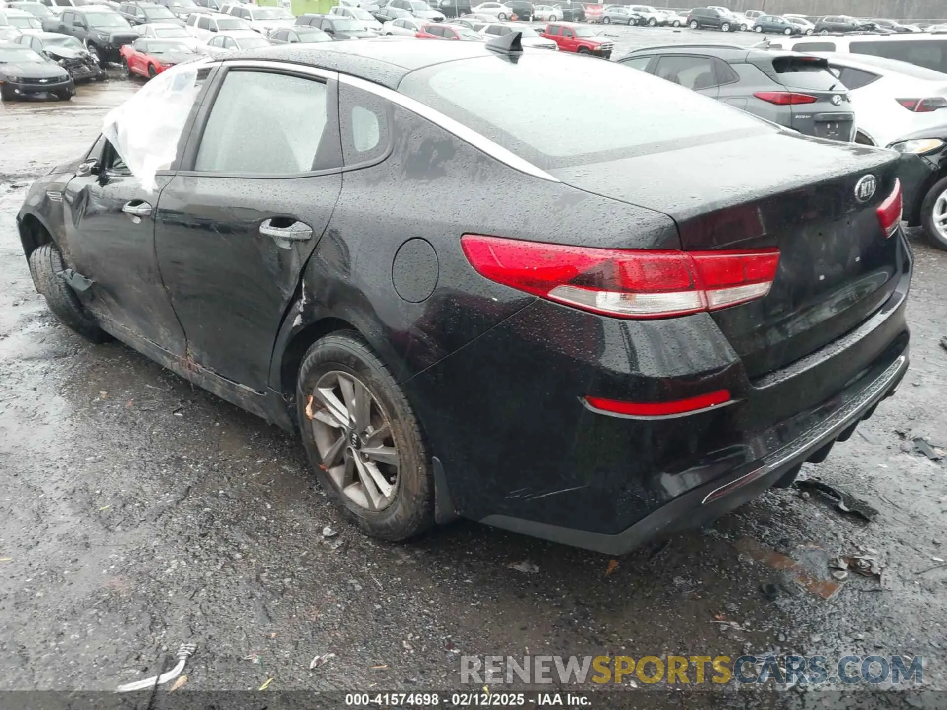 3 fotografías del automóvil dañado 5XXGT4L33LG402522 KIA OPTIMA 2020