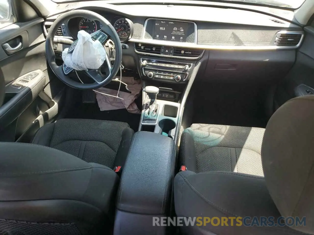 8 fotografías del automóvil dañado 5XXGT4L34LG381745 KIA OPTIMA 2020