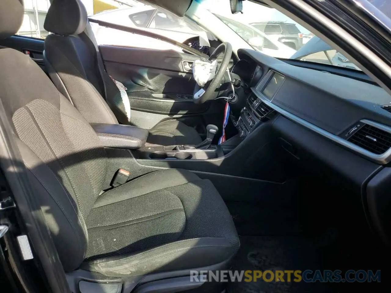 7 fotografías del automóvil dañado 5XXGT4L34LG390462 KIA OPTIMA 2020