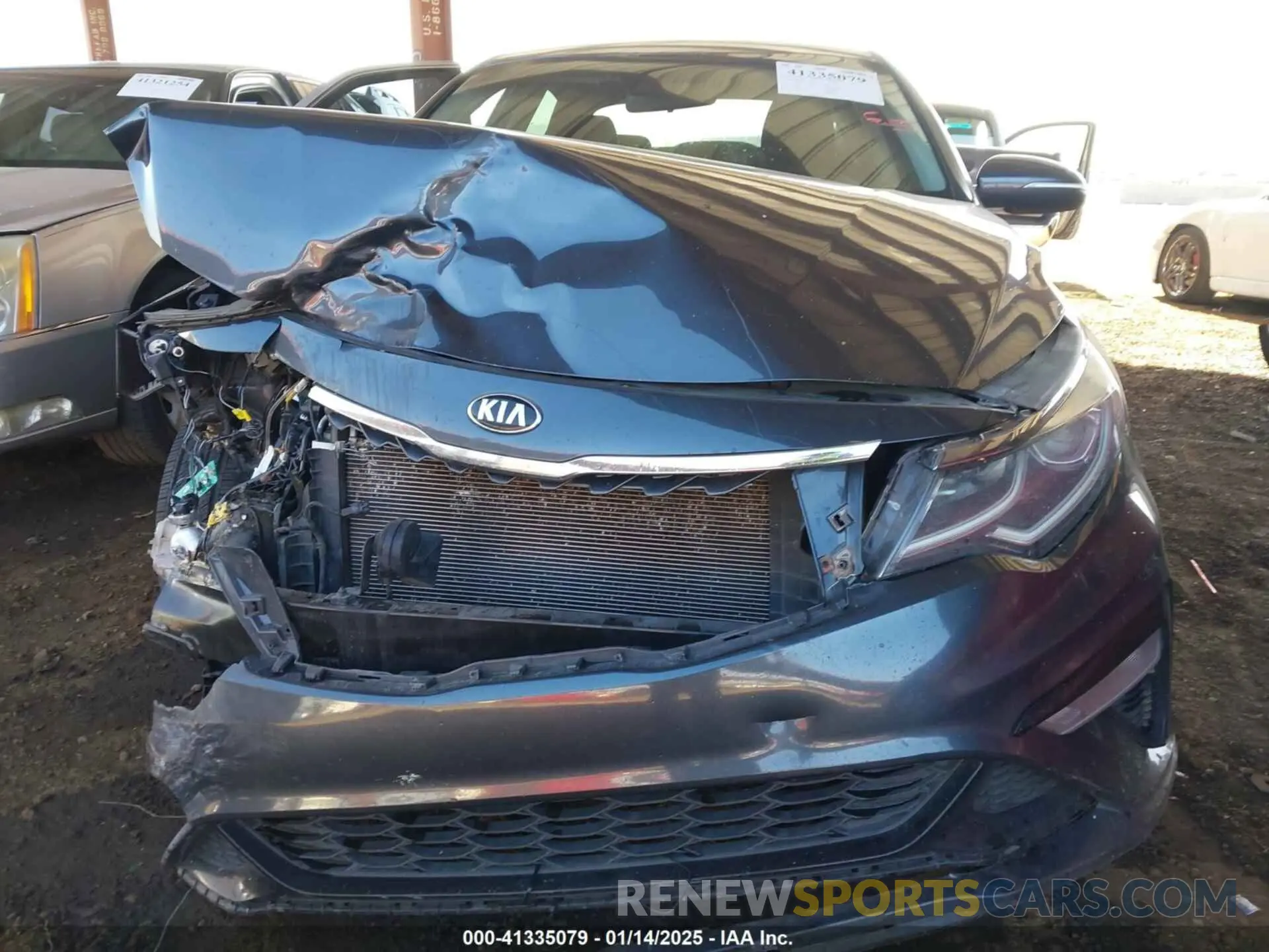 12 fotografías del automóvil dañado 5XXGT4L34LG410127 KIA OPTIMA 2020