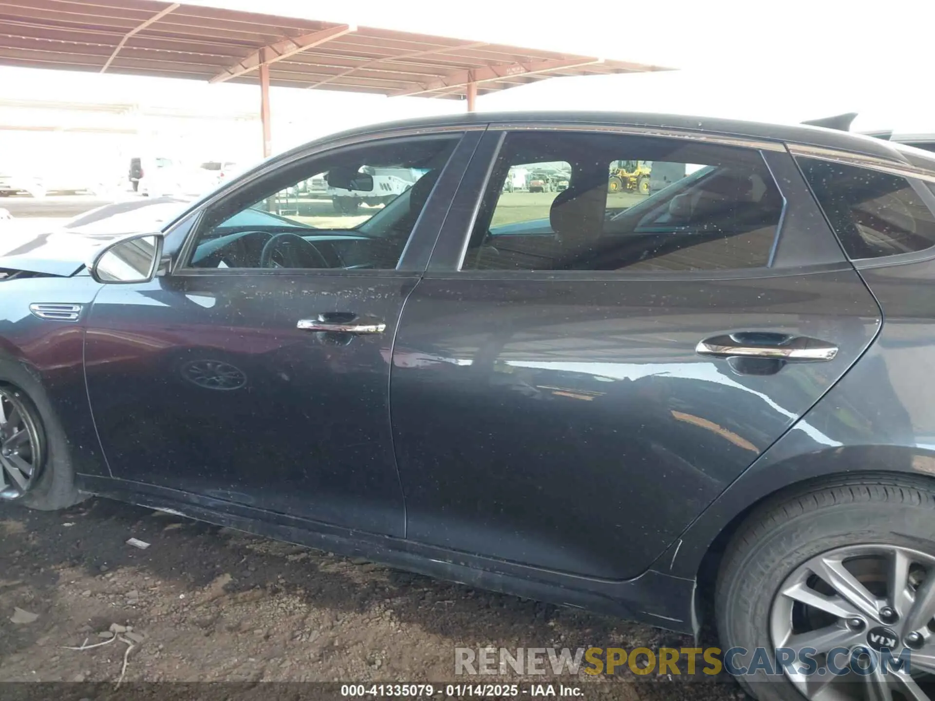 14 fotografías del automóvil dañado 5XXGT4L34LG410127 KIA OPTIMA 2020