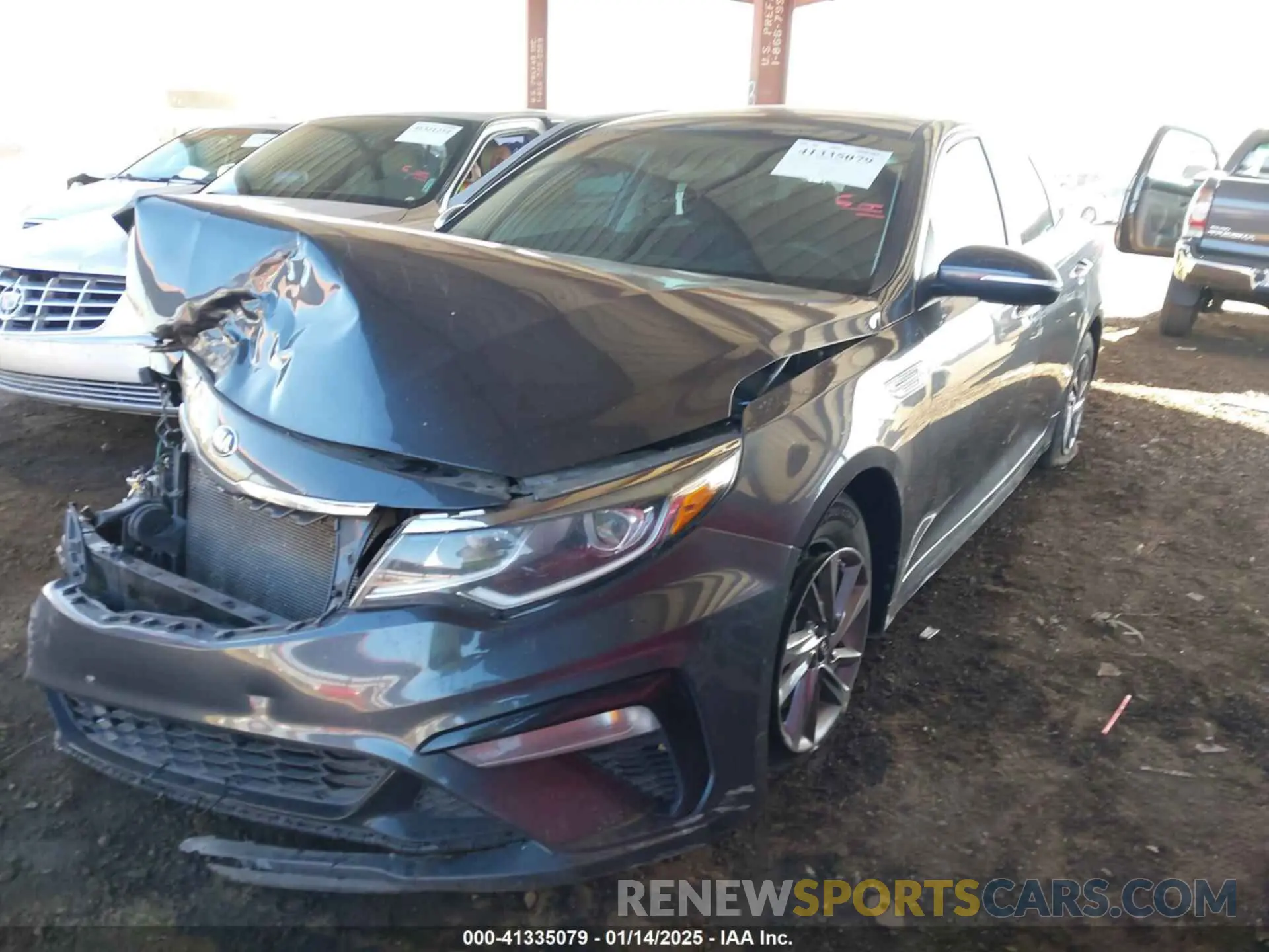 2 fotografías del automóvil dañado 5XXGT4L34LG410127 KIA OPTIMA 2020