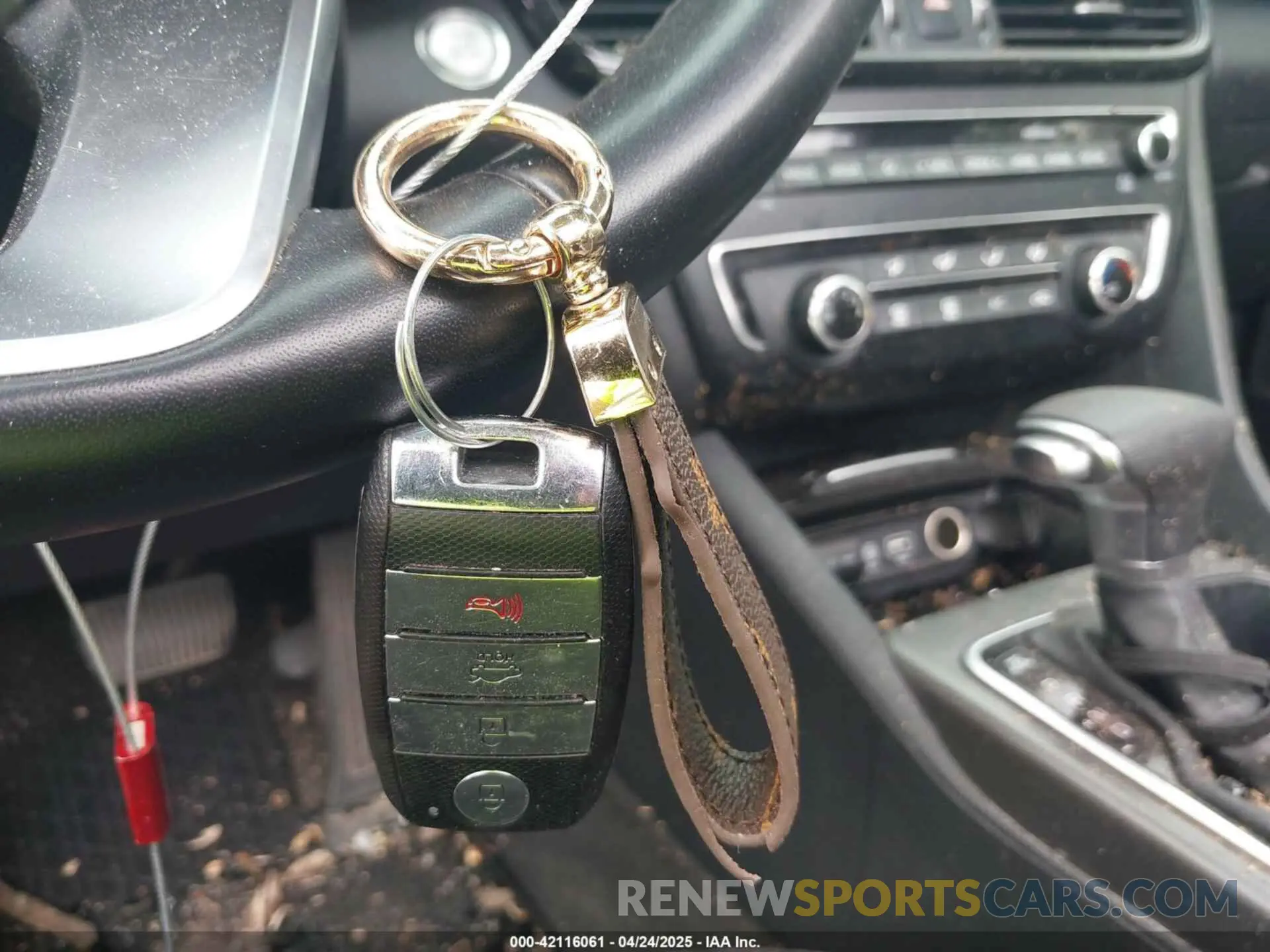 11 fotografías del automóvil dañado 5XXGT4L34LG410287 KIA OPTIMA 2020