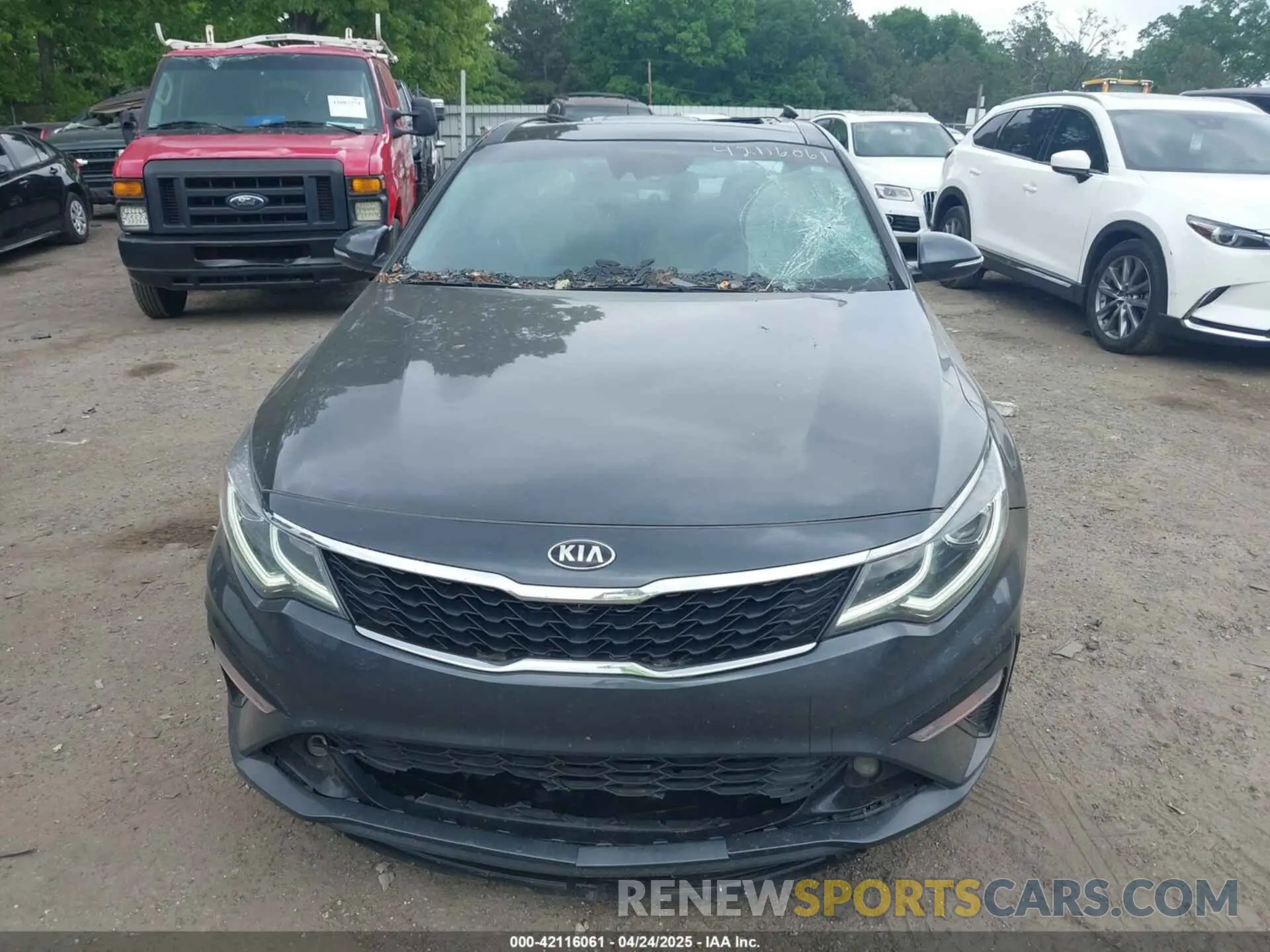 12 fotografías del automóvil dañado 5XXGT4L34LG410287 KIA OPTIMA 2020