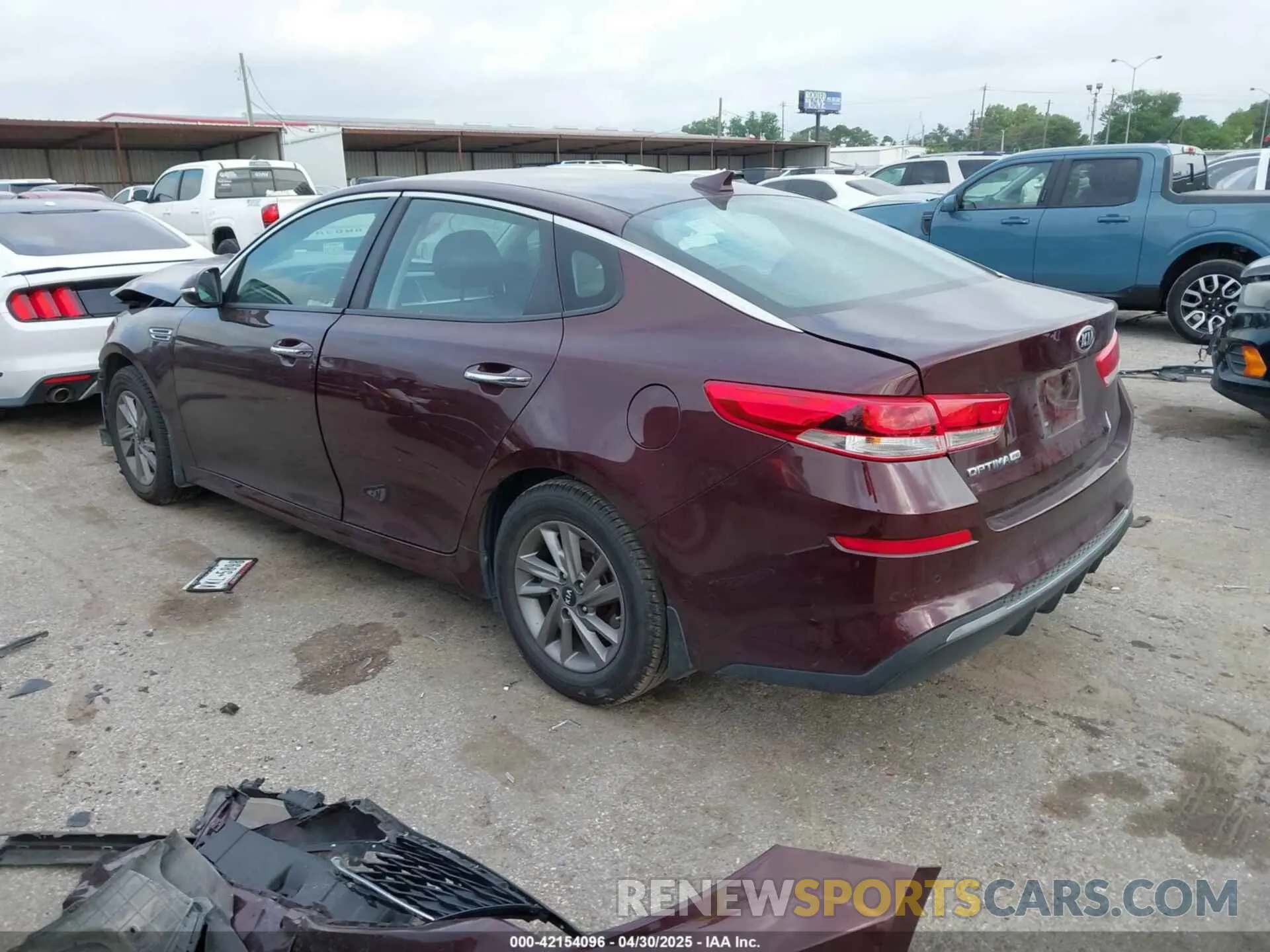 3 fotografías del automóvil dañado 5XXGT4L34LG413772 KIA OPTIMA 2020
