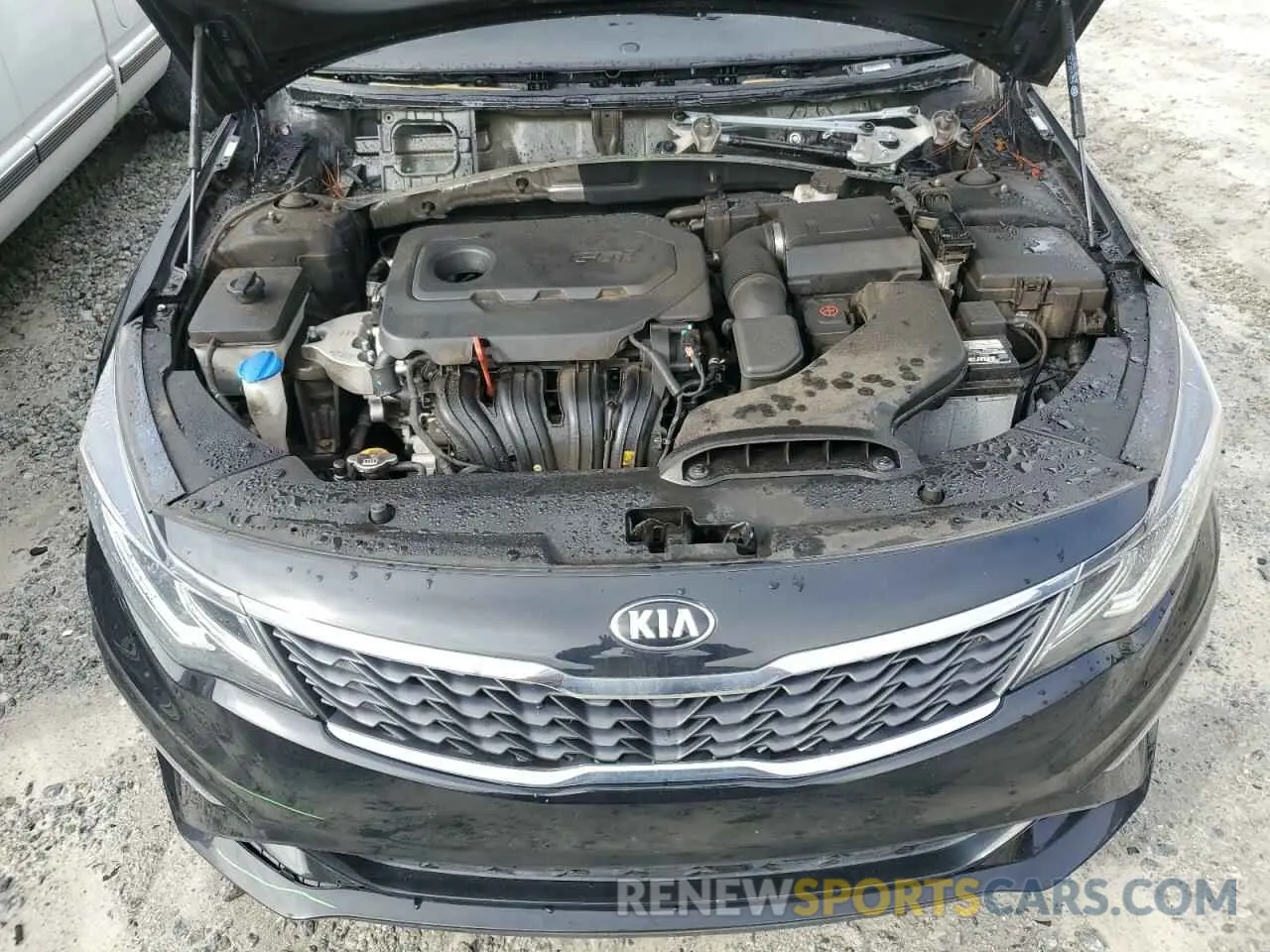 11 fotografías del automóvil dañado 5XXGT4L34LG413982 KIA OPTIMA 2020