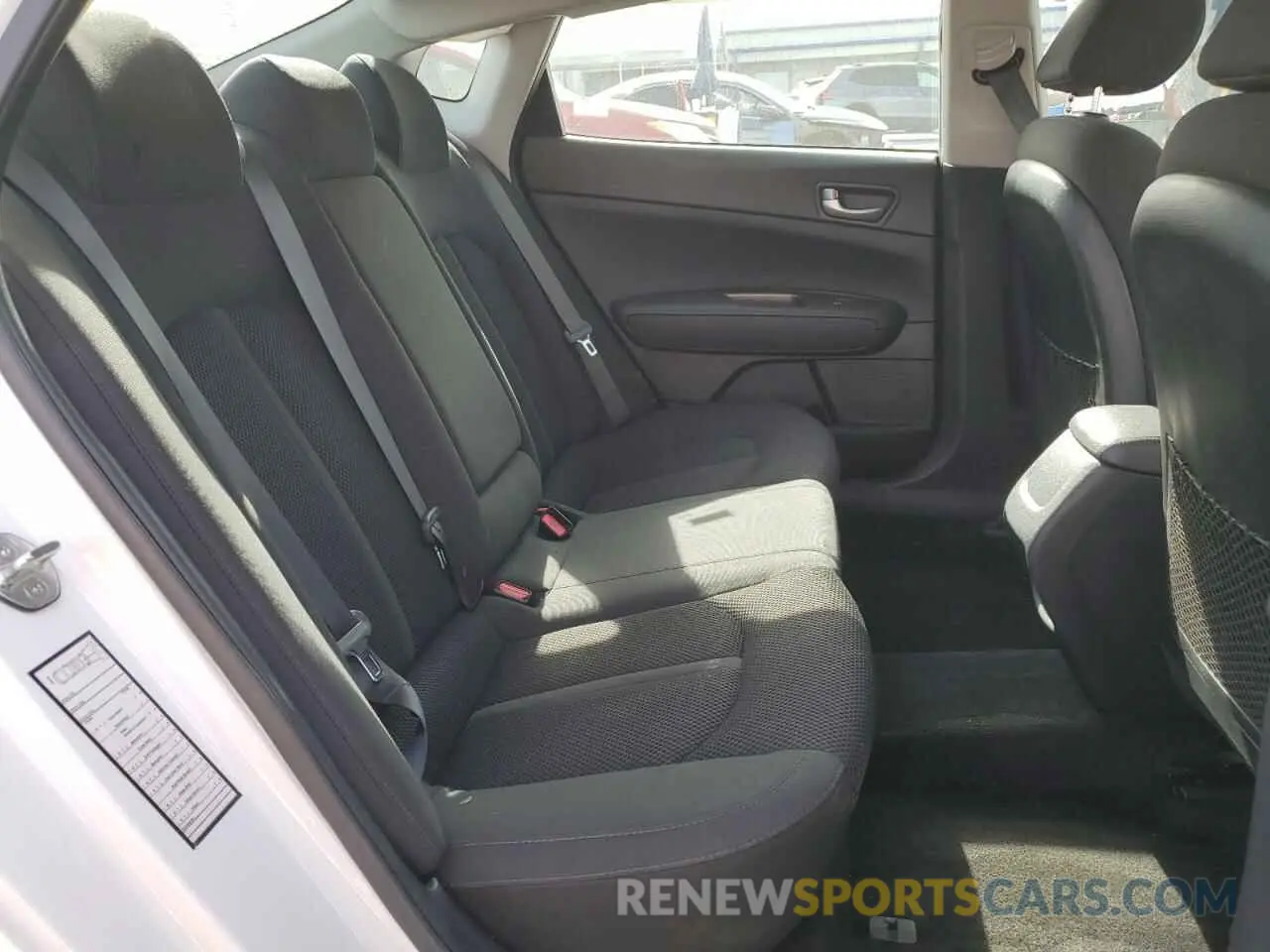 10 fotografías del automóvil dañado 5XXGT4L34LG416588 KIA OPTIMA 2020