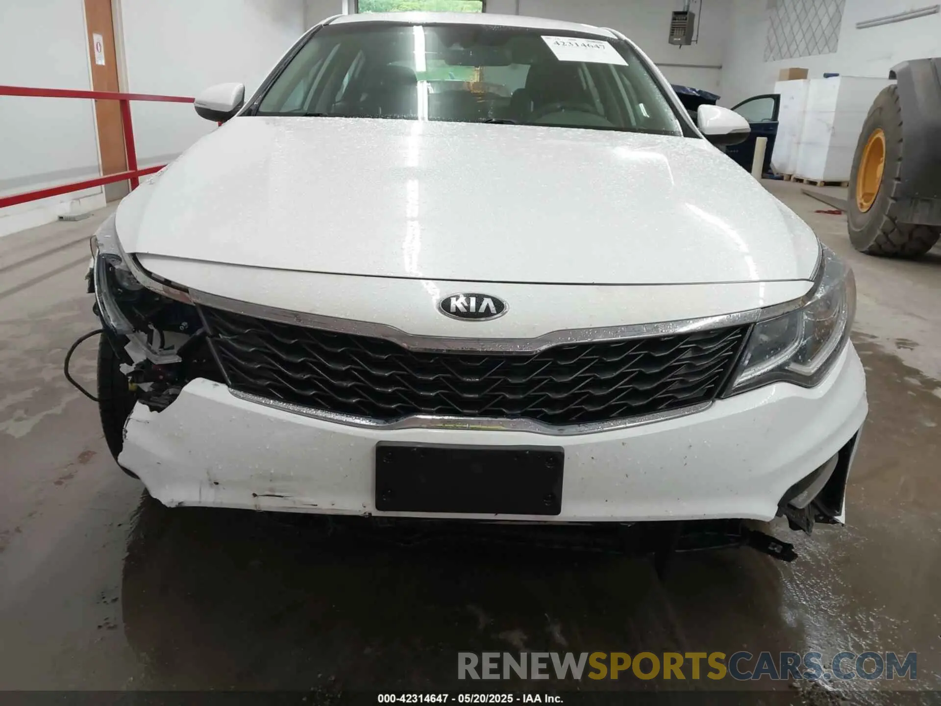 13 fotografías del automóvil dañado 5XXGT4L34LG418924 KIA OPTIMA 2020