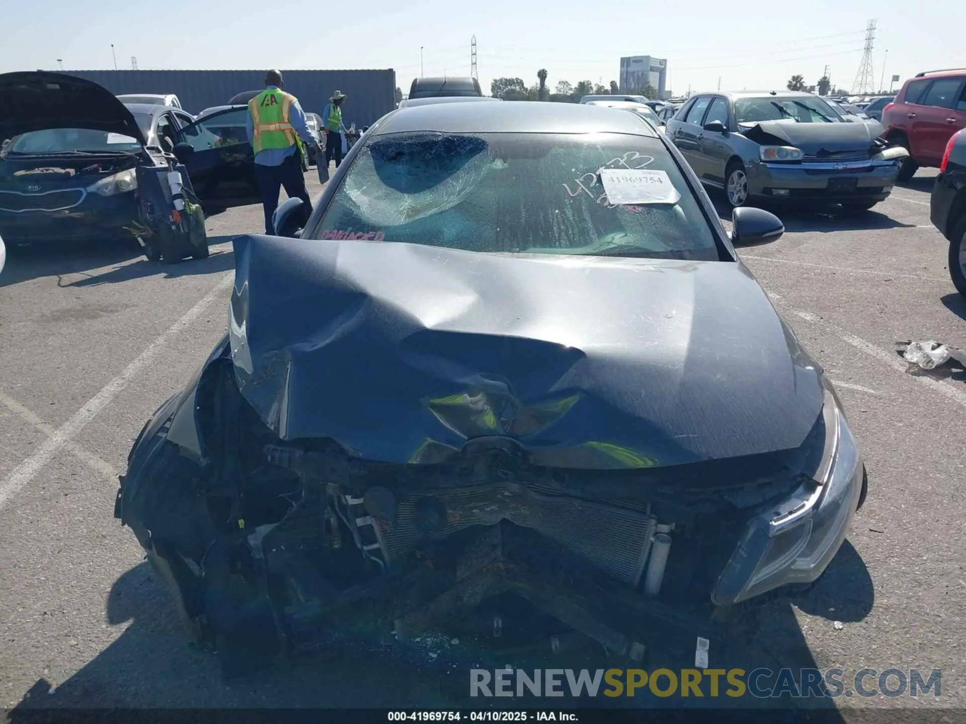 12 fotografías del automóvil dañado 5XXGT4L34LG423203 KIA OPTIMA 2020