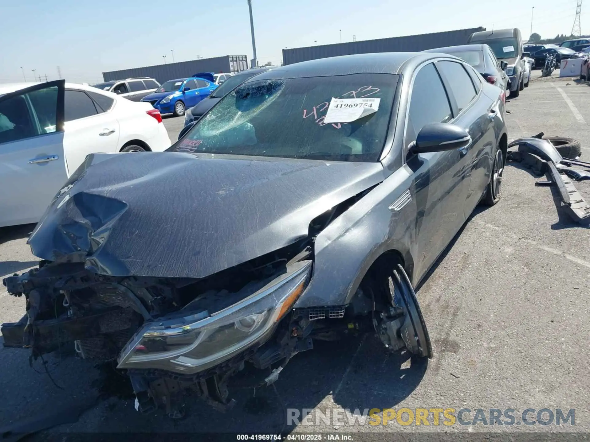 6 fotografías del automóvil dañado 5XXGT4L34LG423203 KIA OPTIMA 2020