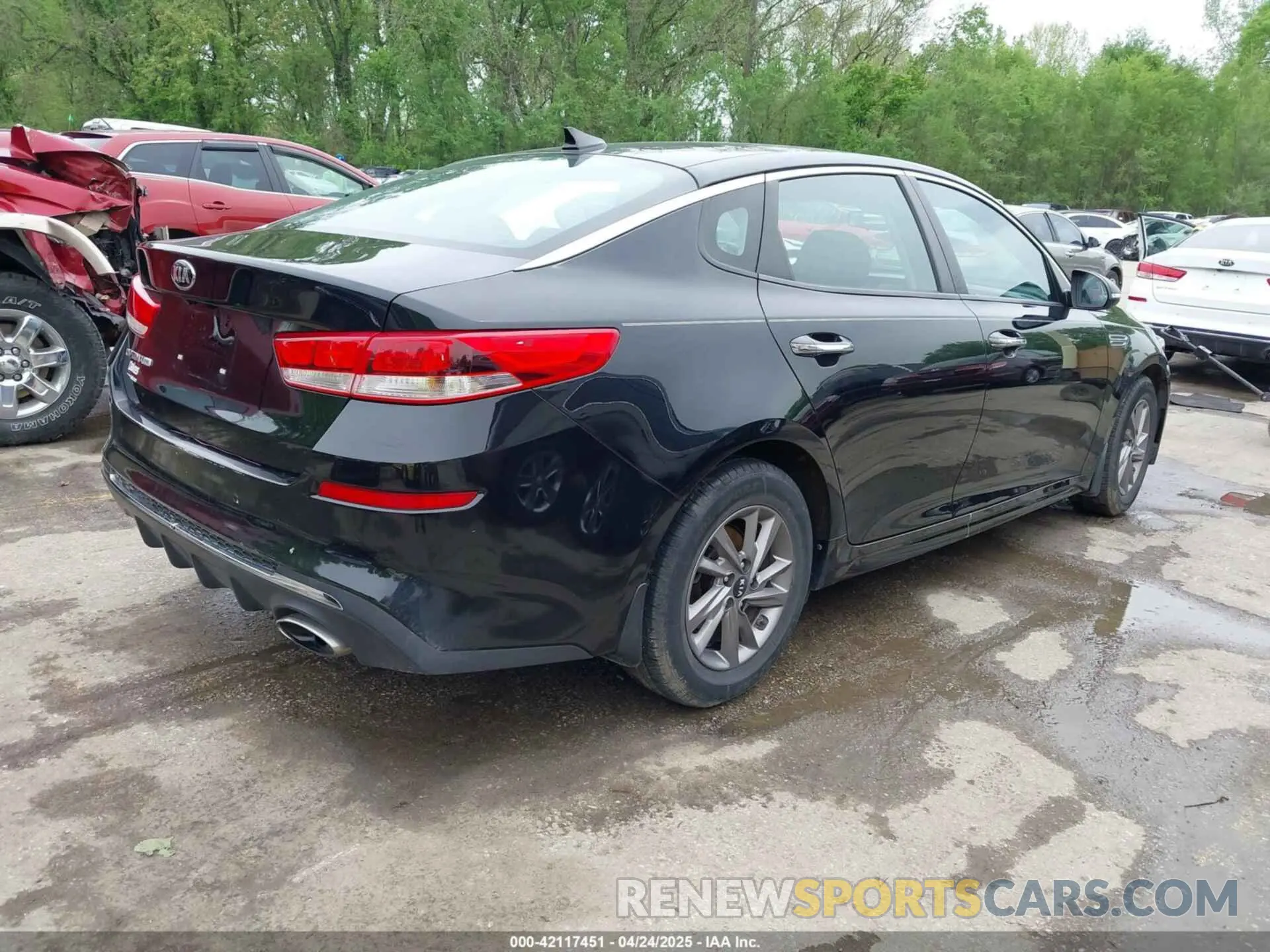 4 fotografías del automóvil dañado 5XXGT4L34LG427476 KIA OPTIMA 2020