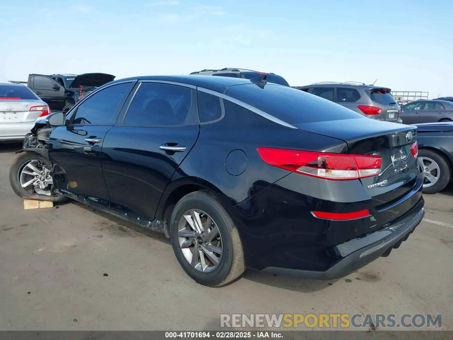 3 fotografías del automóvil dañado 5XXGT4L34LG444116 KIA OPTIMA 2020