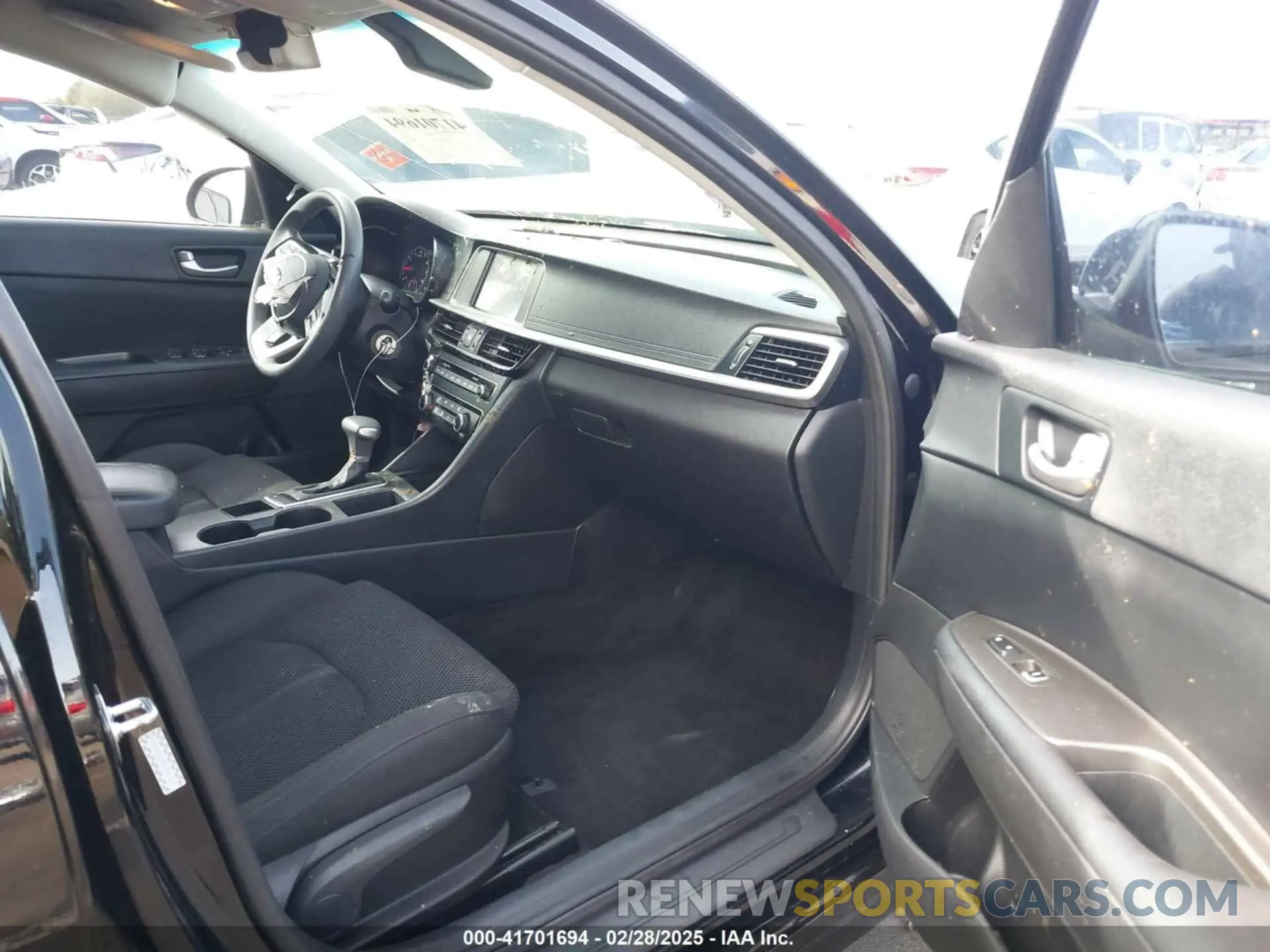 5 fotografías del automóvil dañado 5XXGT4L34LG444116 KIA OPTIMA 2020