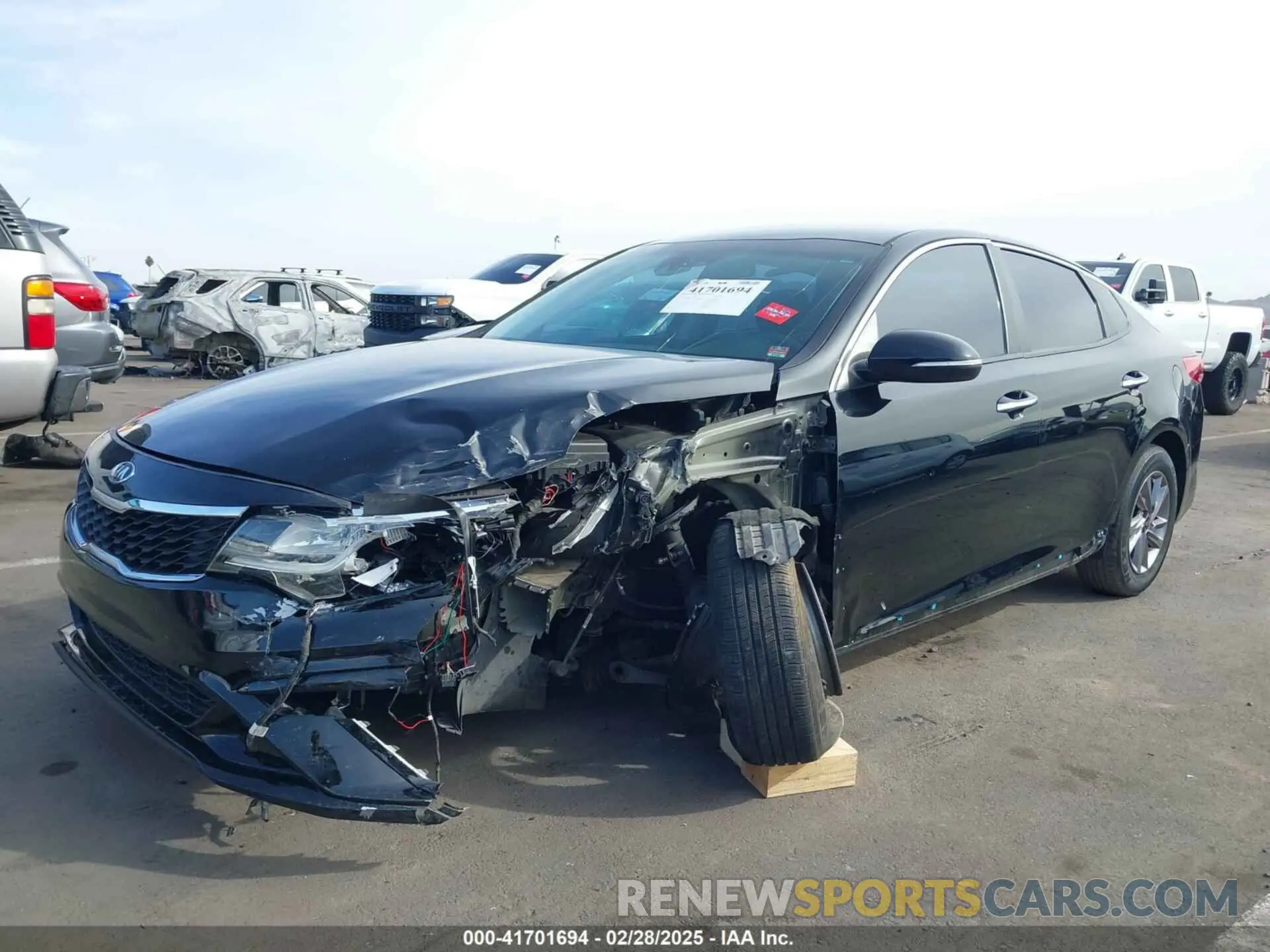 6 fotografías del automóvil dañado 5XXGT4L34LG444116 KIA OPTIMA 2020