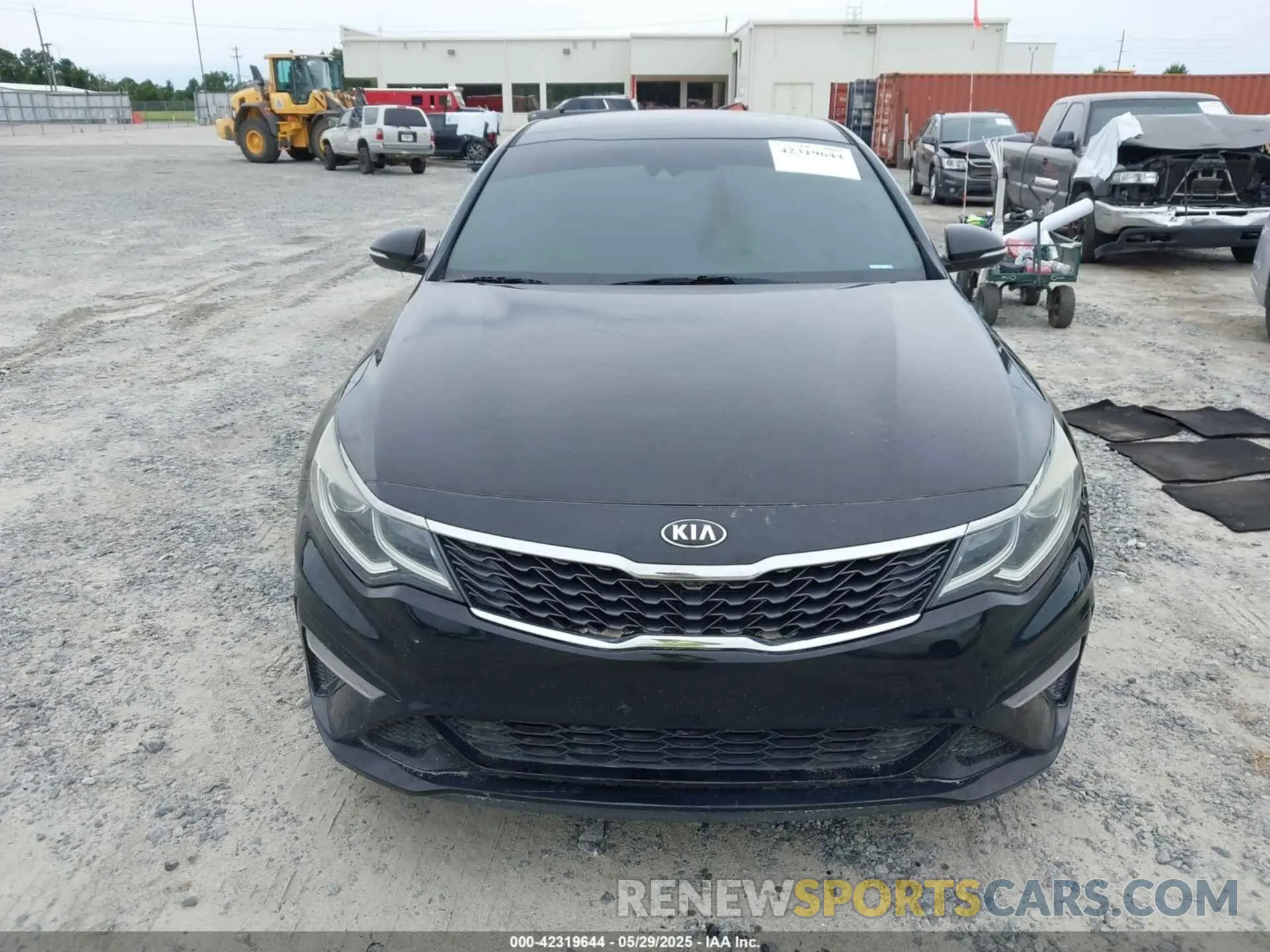 12 fotografías del automóvil dañado 5XXGT4L35LG384086 KIA OPTIMA 2020