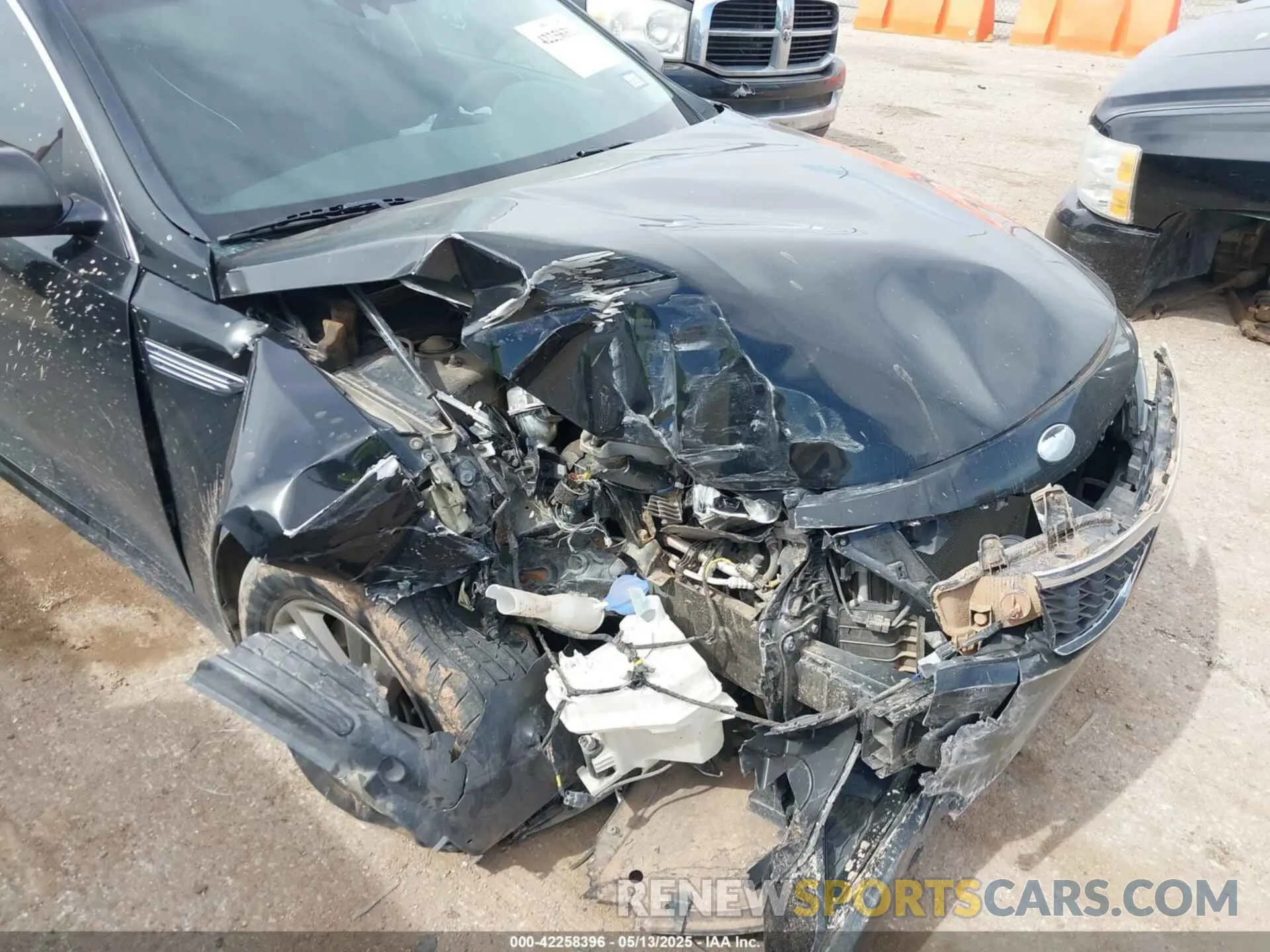 6 fotografías del automóvil dañado 5XXGT4L35LG395007 KIA OPTIMA 2020