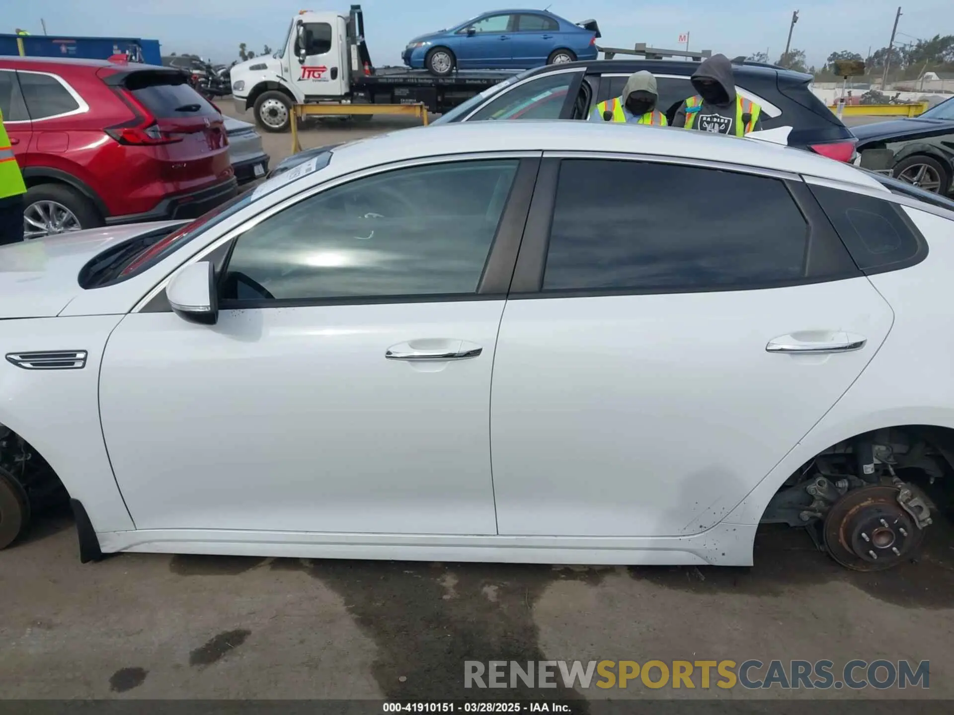 14 fotografías del automóvil dañado 5XXGT4L35LG395766 KIA OPTIMA 2020