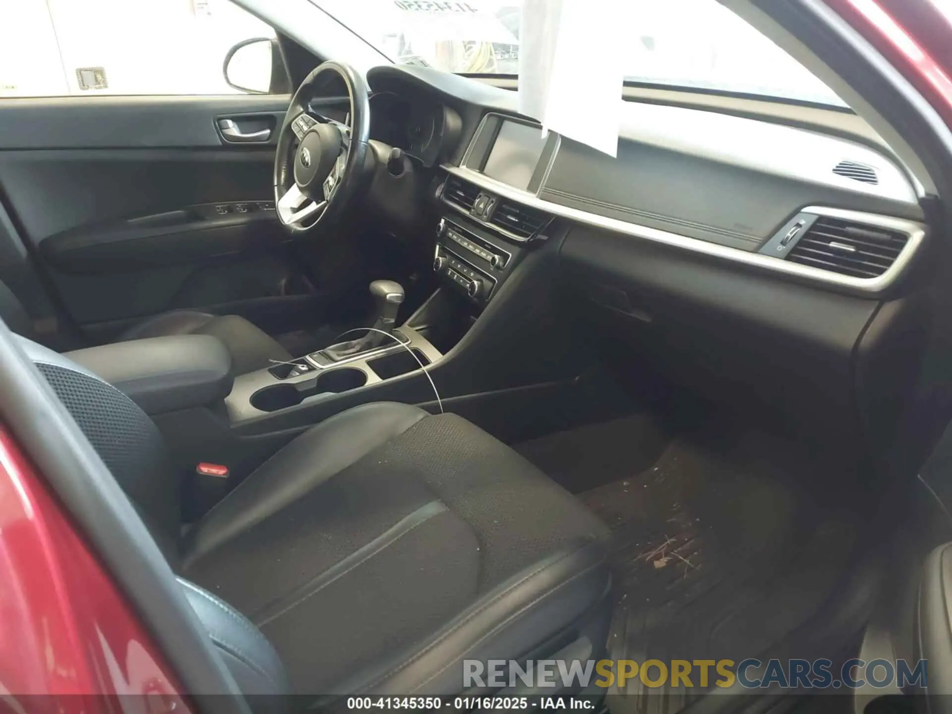 5 fotografías del automóvil dañado 5XXGT4L35LG397372 KIA OPTIMA 2020