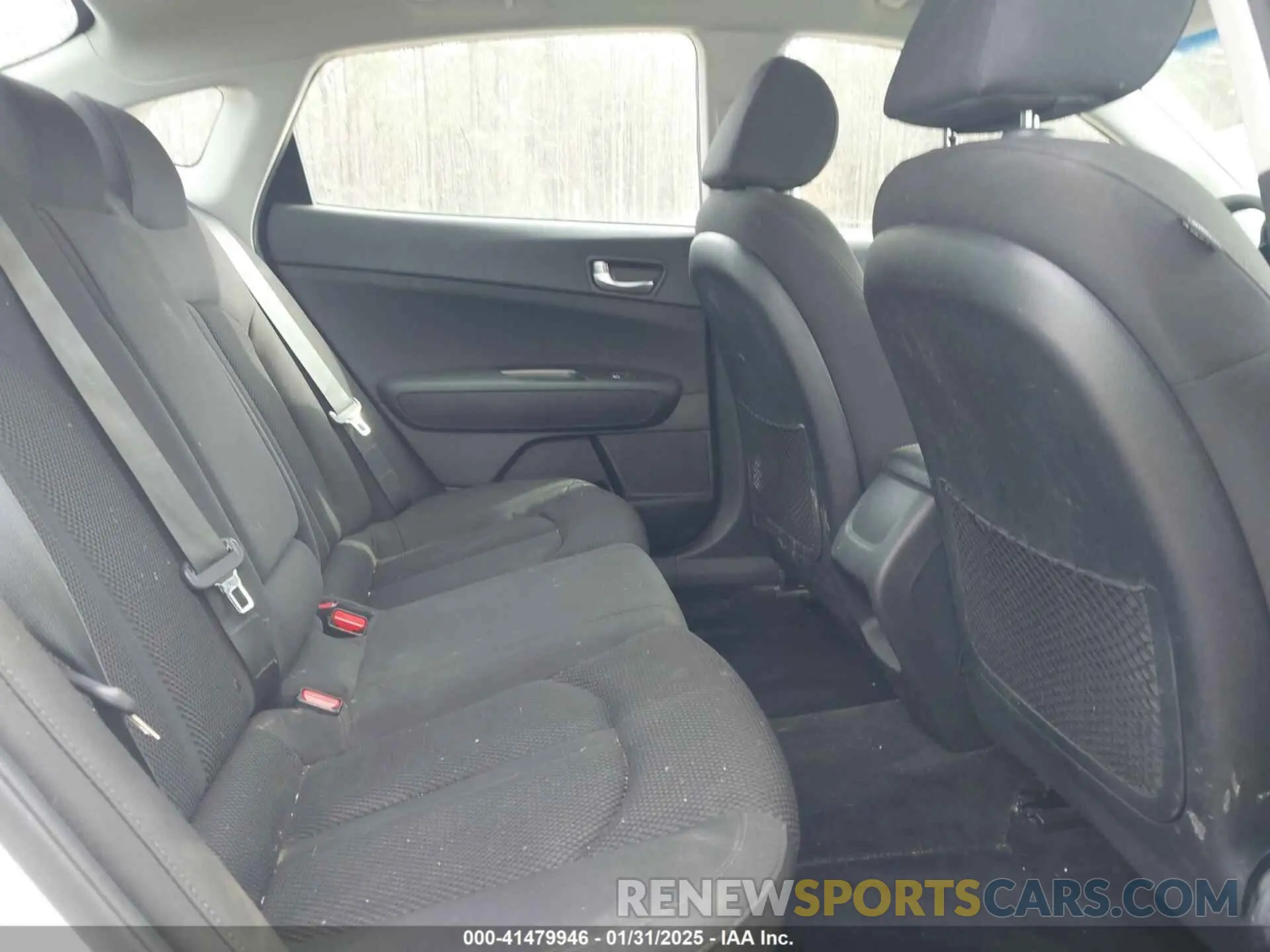 8 fotografías del automóvil dañado 5XXGT4L35LG420813 KIA OPTIMA 2020
