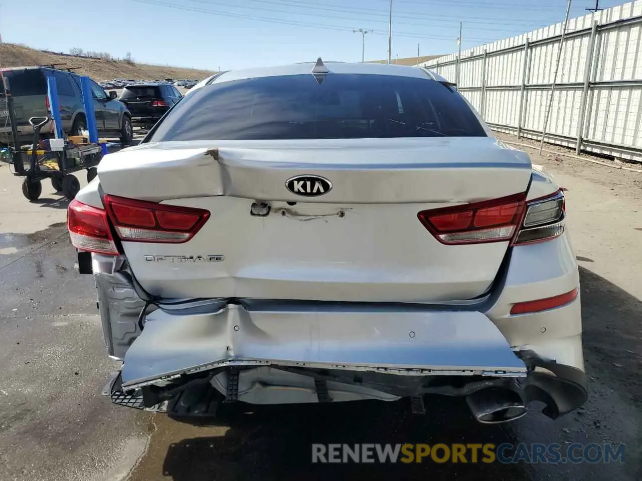 6 fotografías del automóvil dañado 5XXGT4L35LG450121 KIA OPTIMA 2020