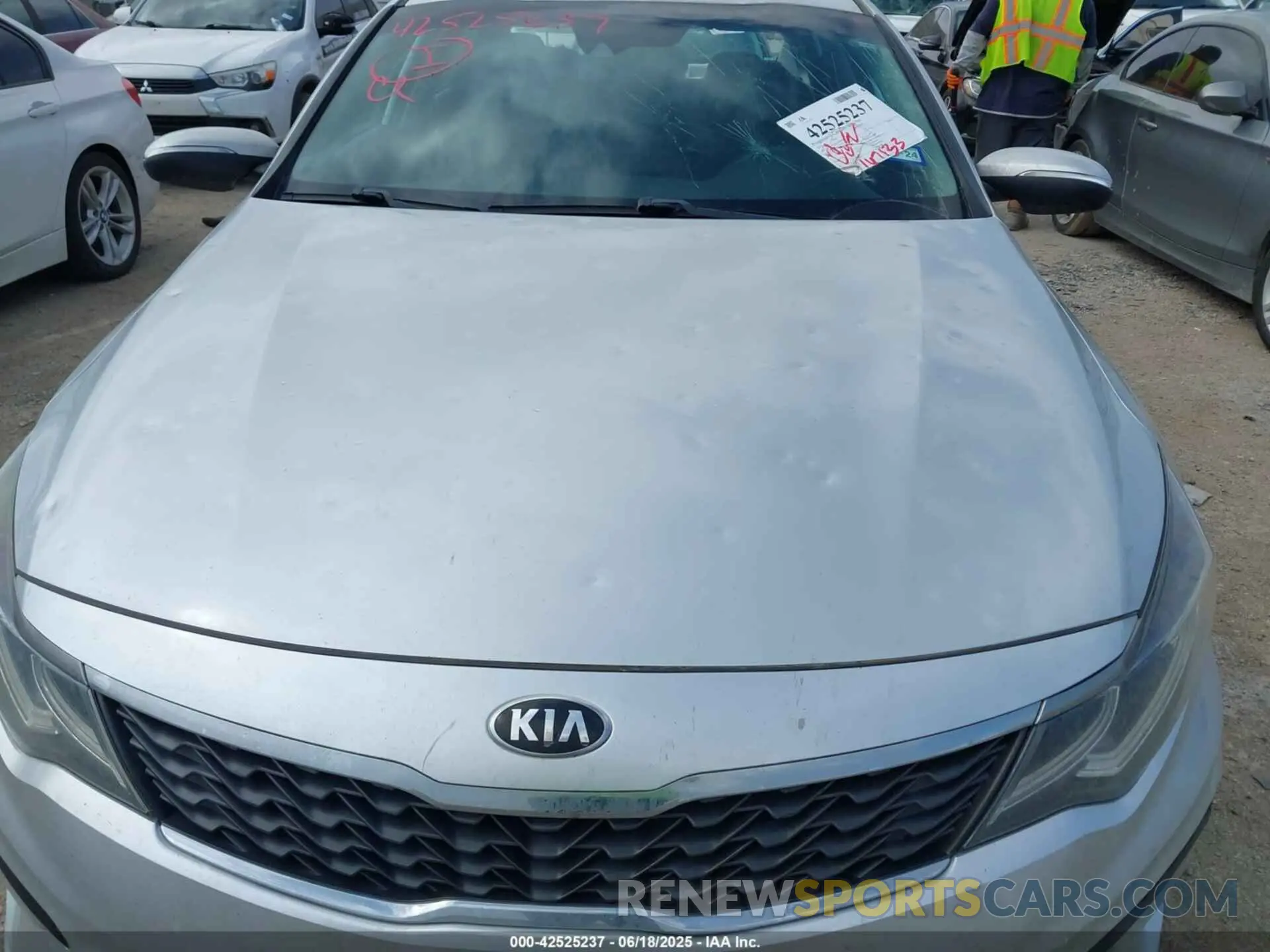 6 fotografías del automóvil dañado 5XXGT4L36LG389815 KIA OPTIMA 2020
