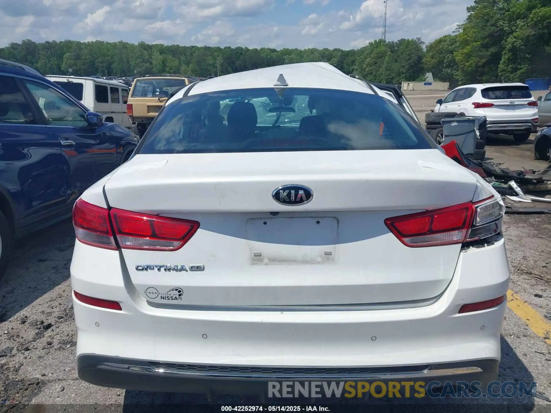 16 fotografías del automóvil dañado 5XXGT4L36LG423803 KIA OPTIMA 2020