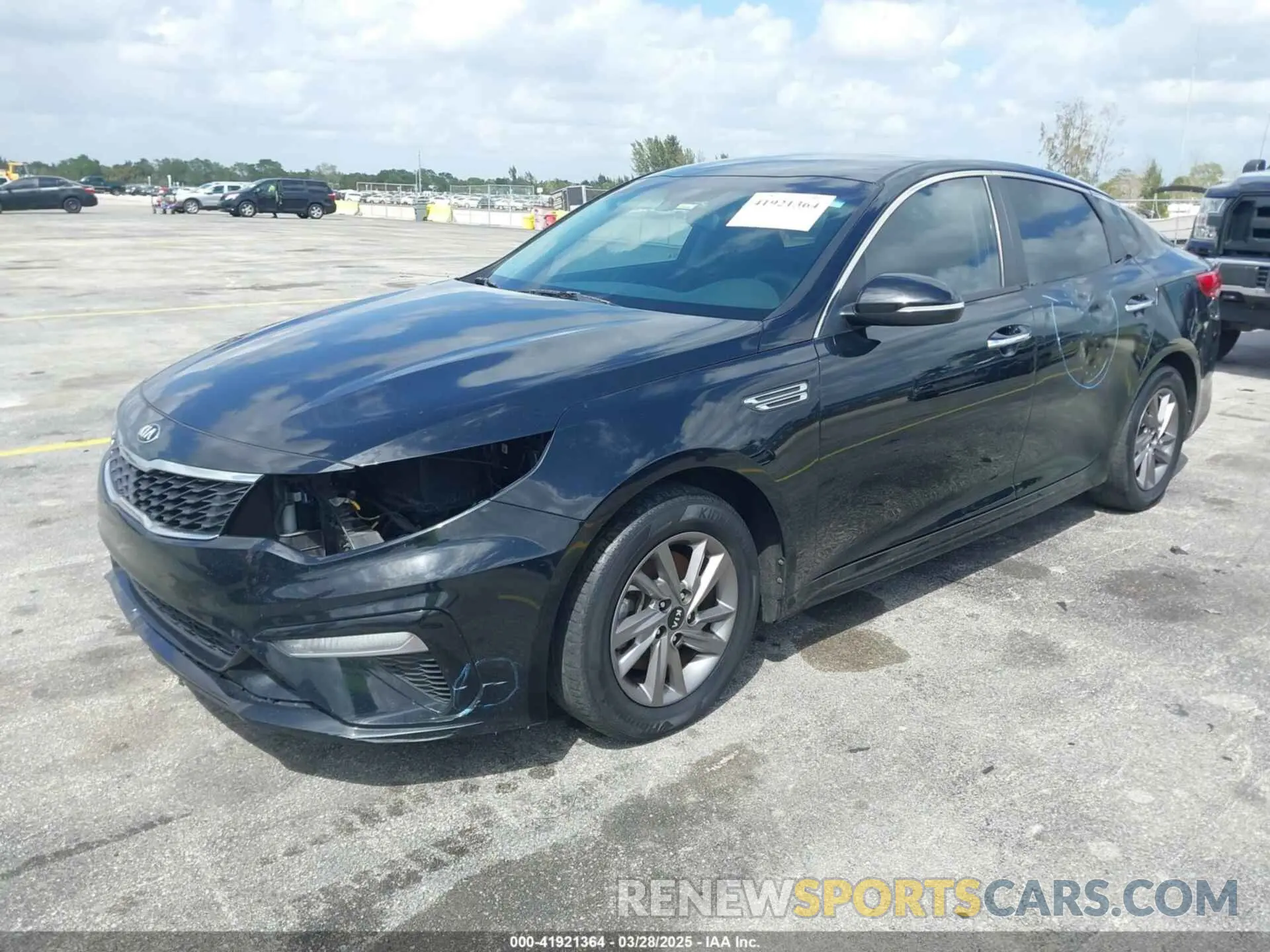 2 fotografías del automóvil dañado 5XXGT4L36LG423865 KIA OPTIMA 2020