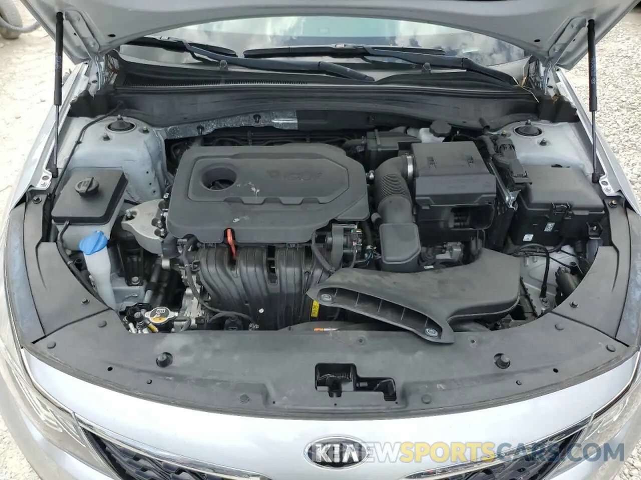 11 fotografías del automóvil dañado 5XXGT4L36LG447566 KIA OPTIMA 2020